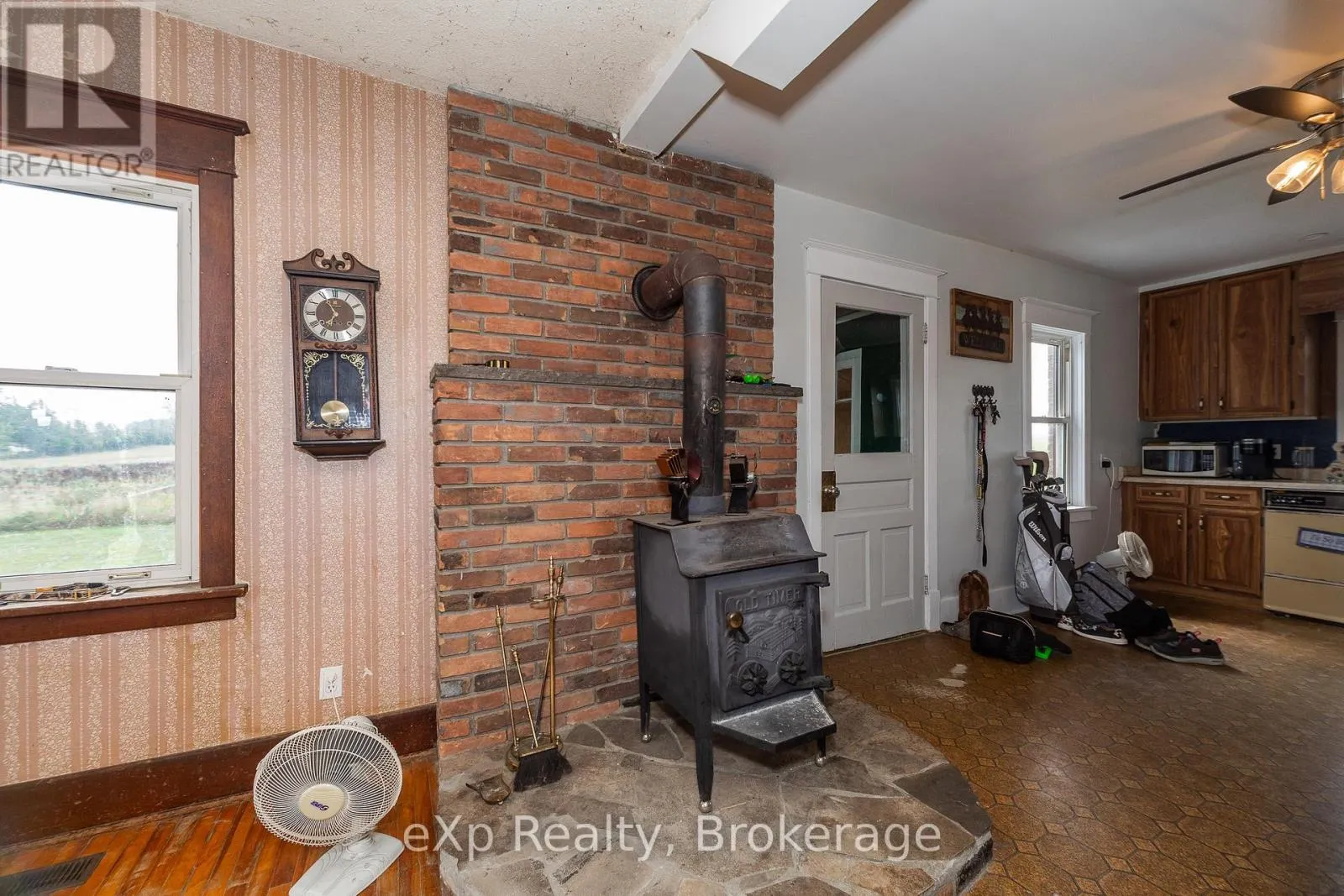 223 CONCESSION 10E