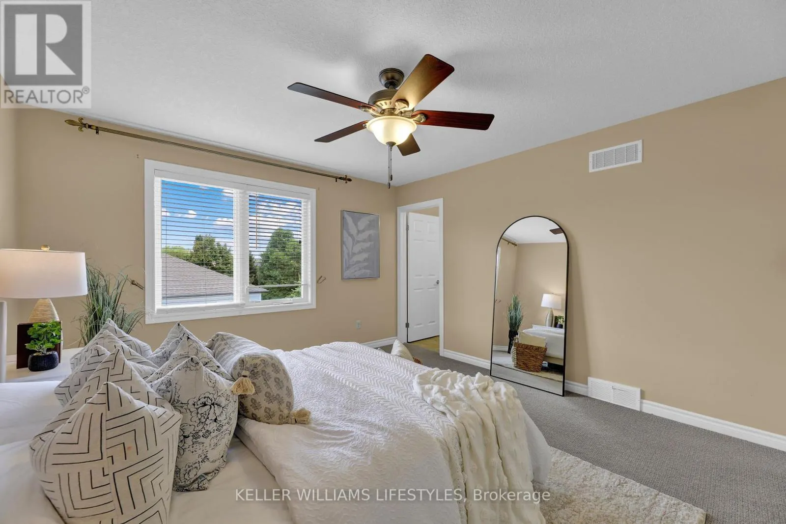 480 SUNNYSTONE ROAD