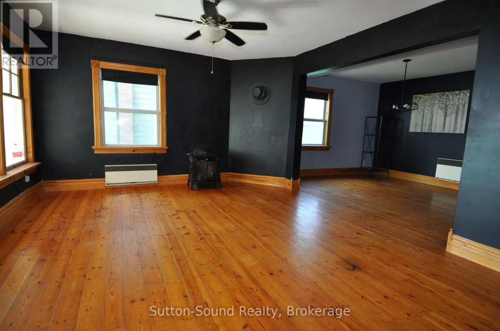 166 OLD BEACH DRIVE