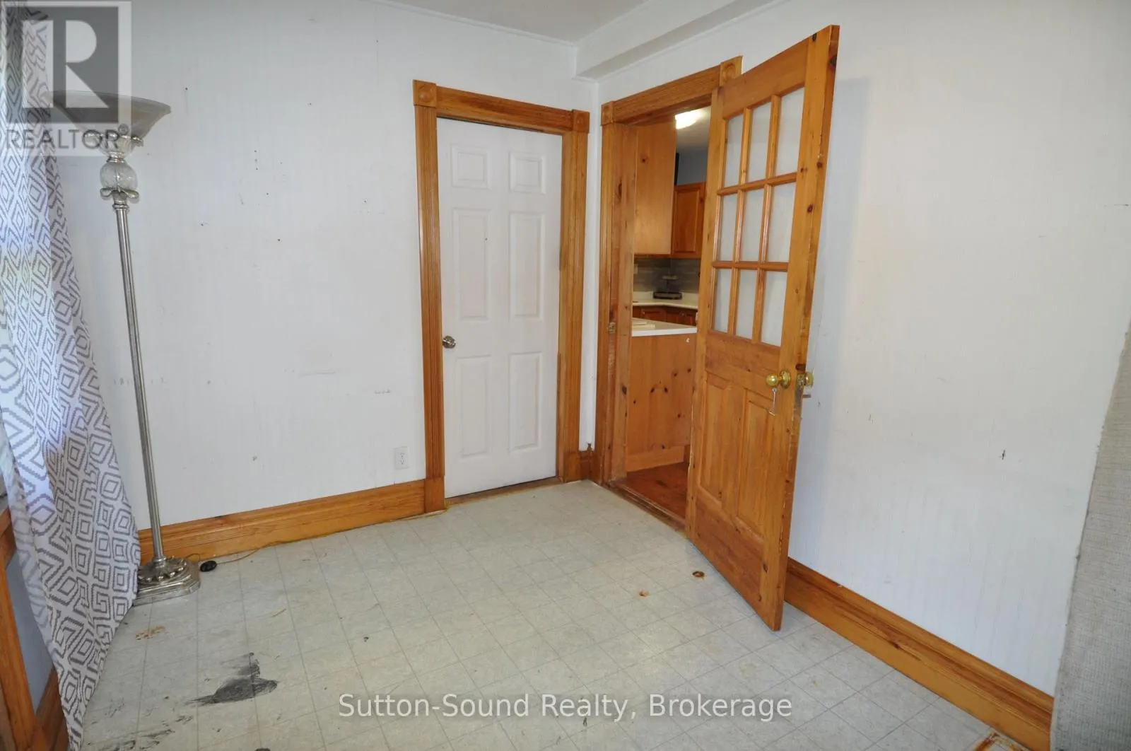 166 OLD BEACH DRIVE