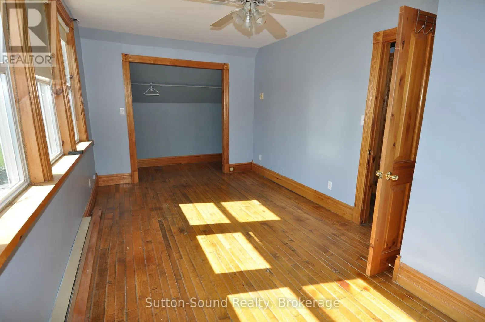166 OLD BEACH DRIVE