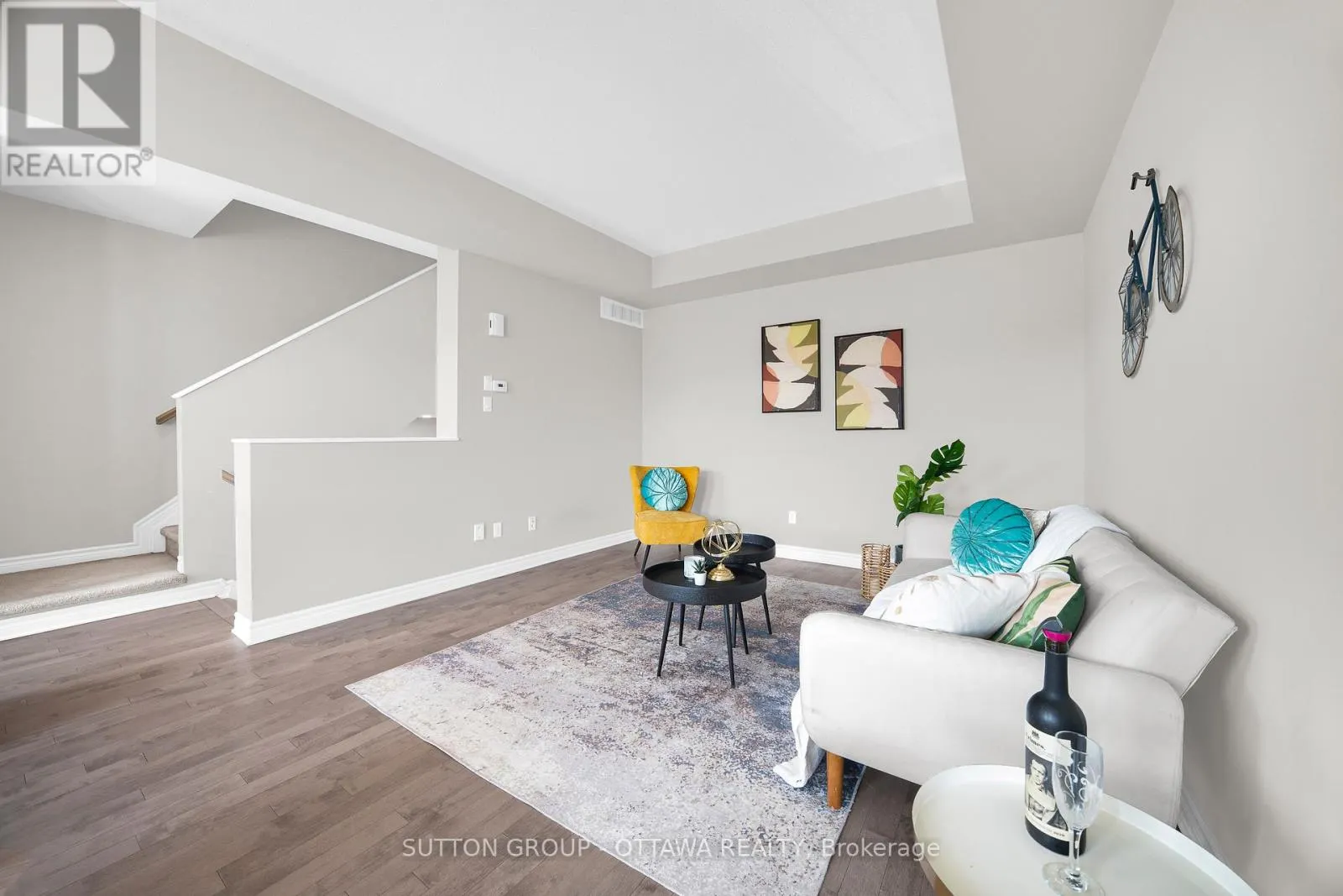 612 LAURALEAF CRESCENT