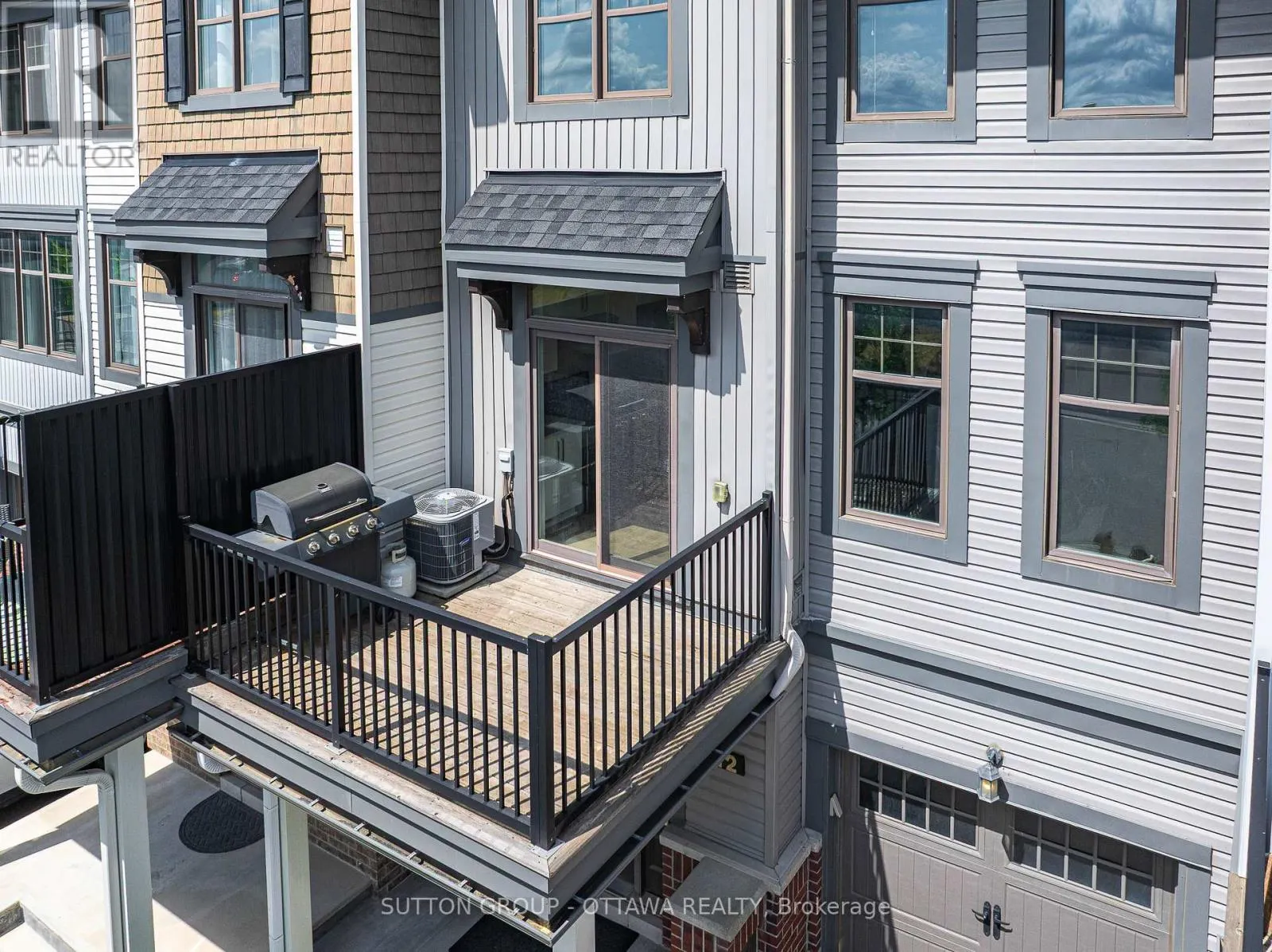 612 LAURALEAF CRESCENT
