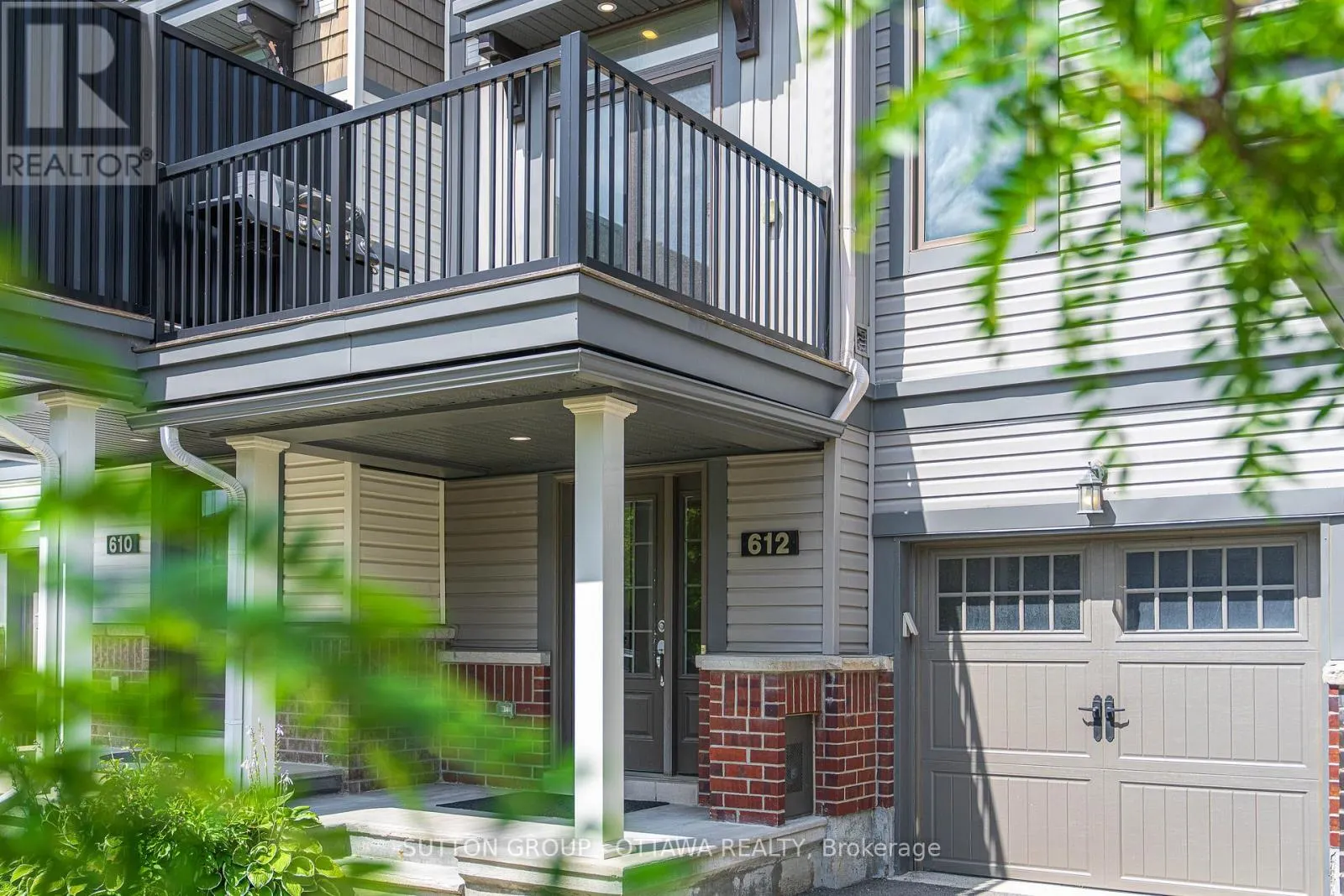 612 LAURALEAF CRESCENT