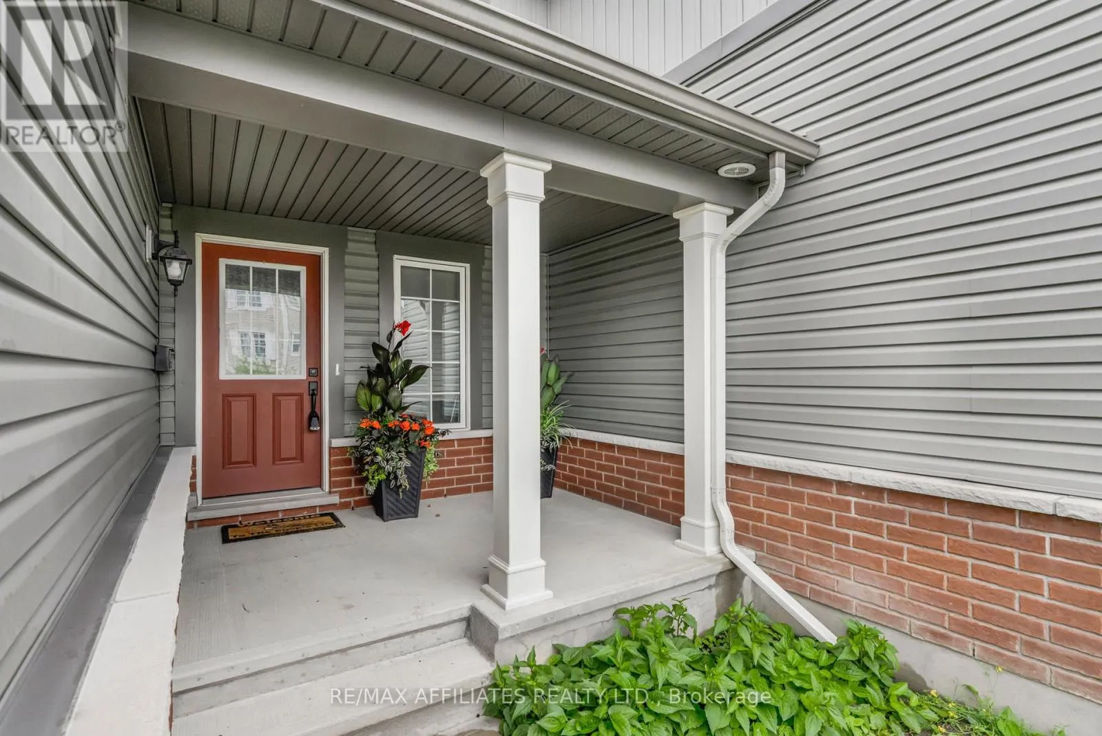 514 BROADLEAF STREET