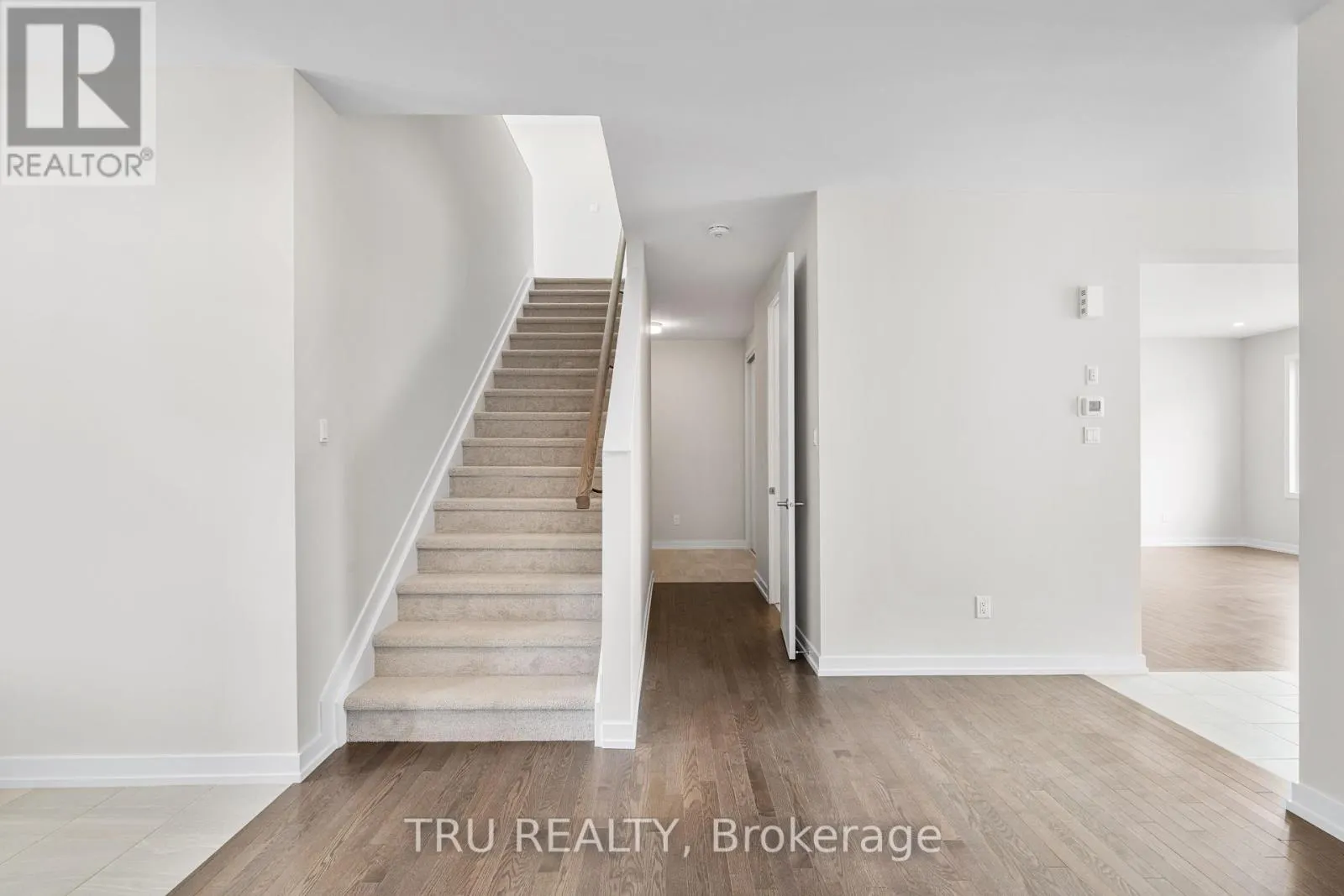 947 SEAGRAVE LANE