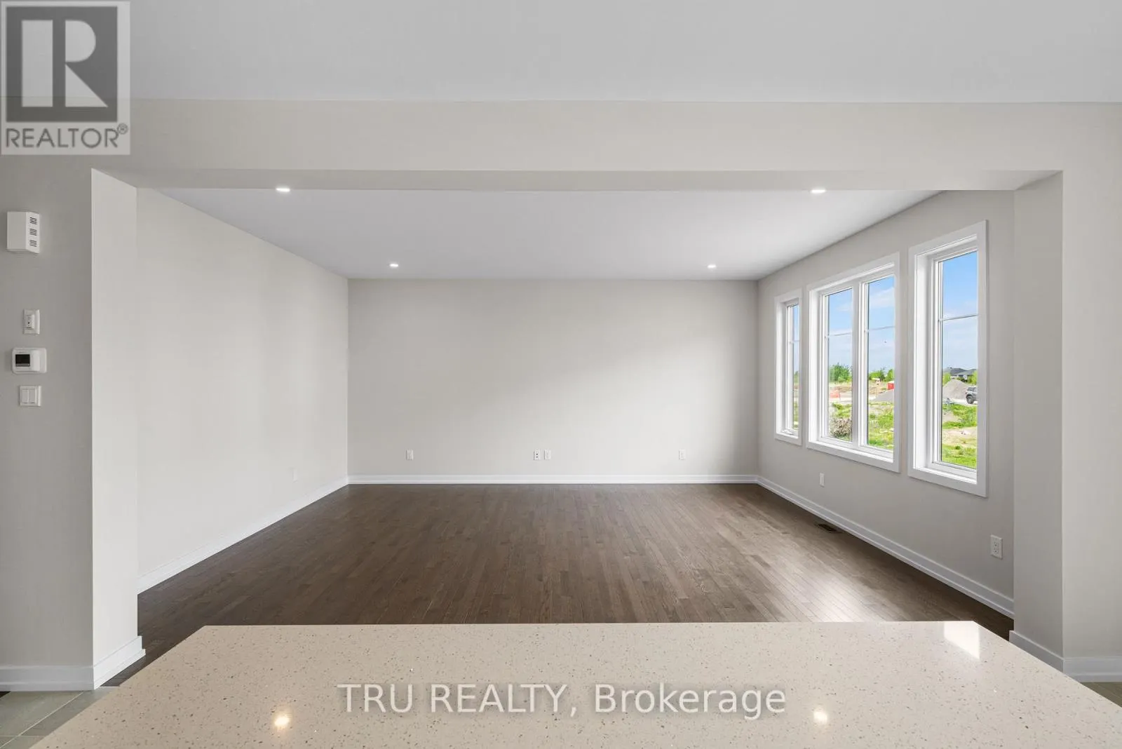 947 SEAGRAVE LANE