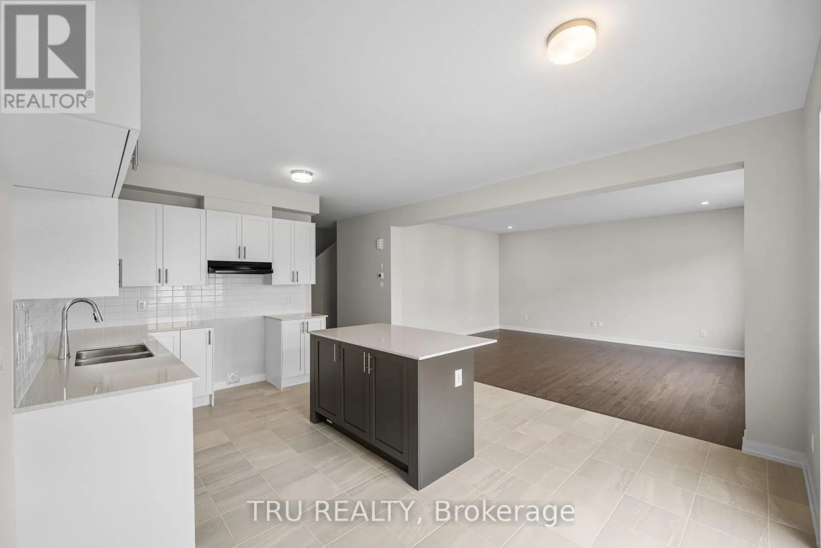 947 SEAGRAVE LANE
