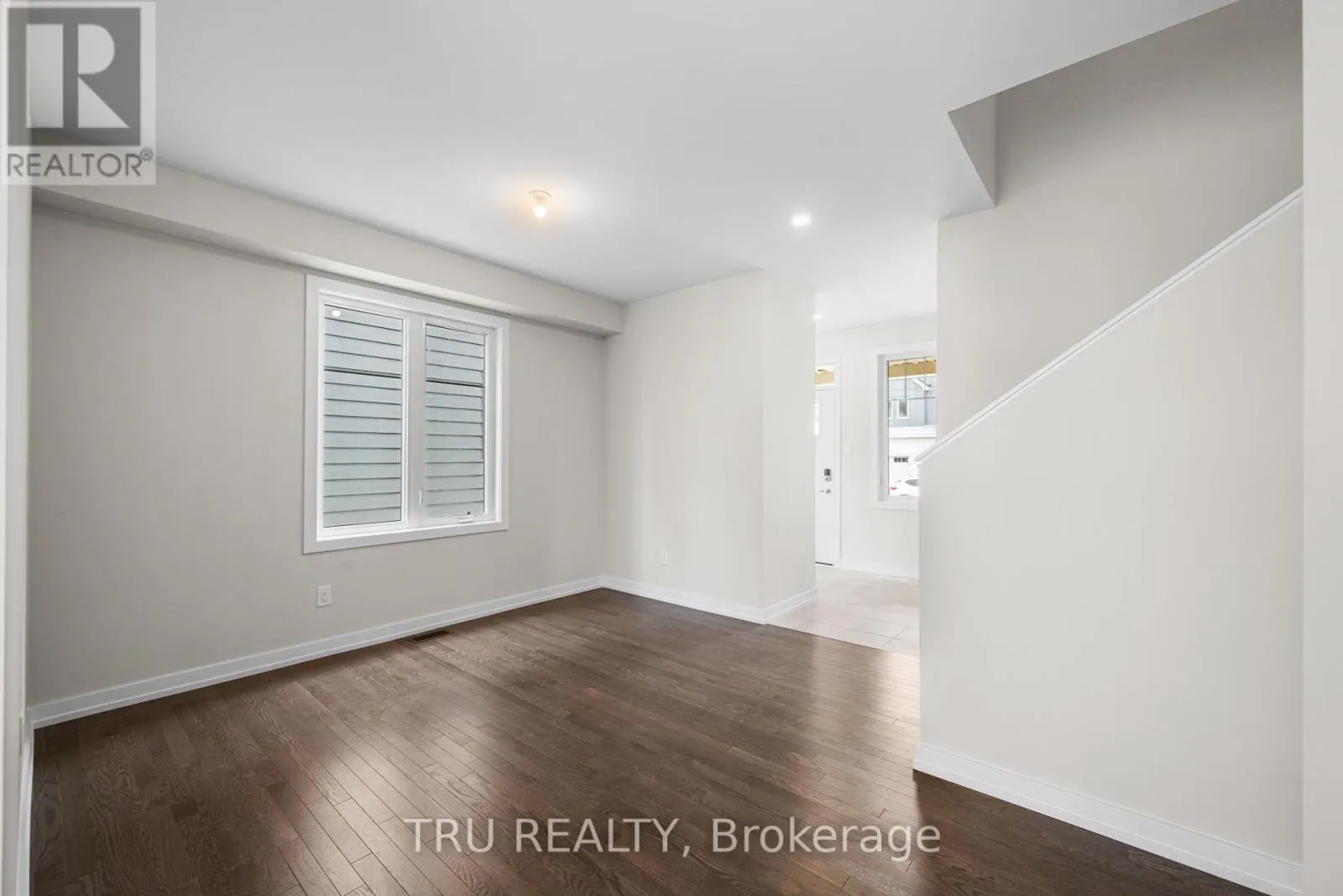 947 SEAGRAVE LANE