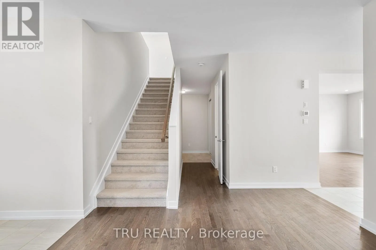 947 SEAGRAVE LANE