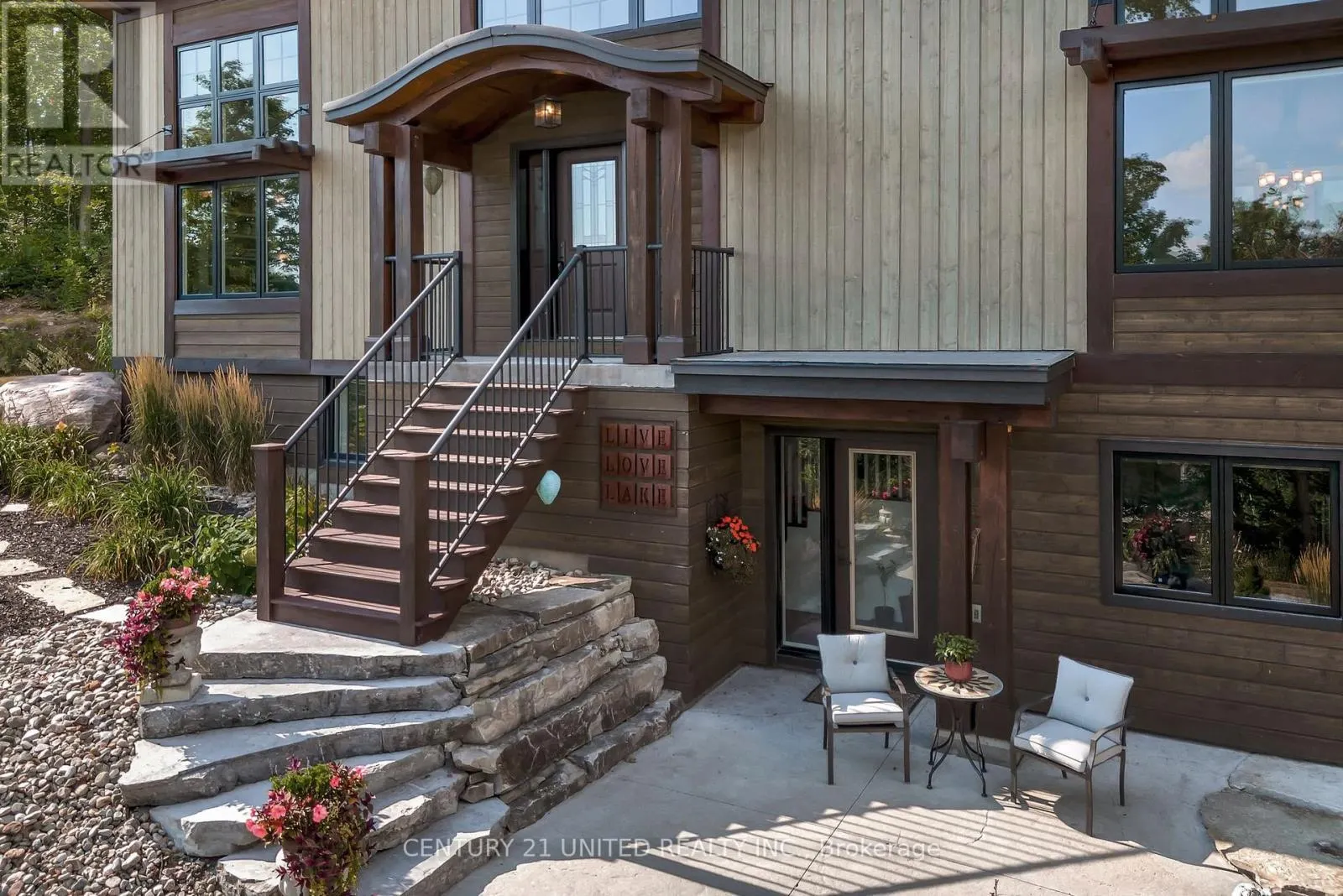 72 DARLING DRIVE