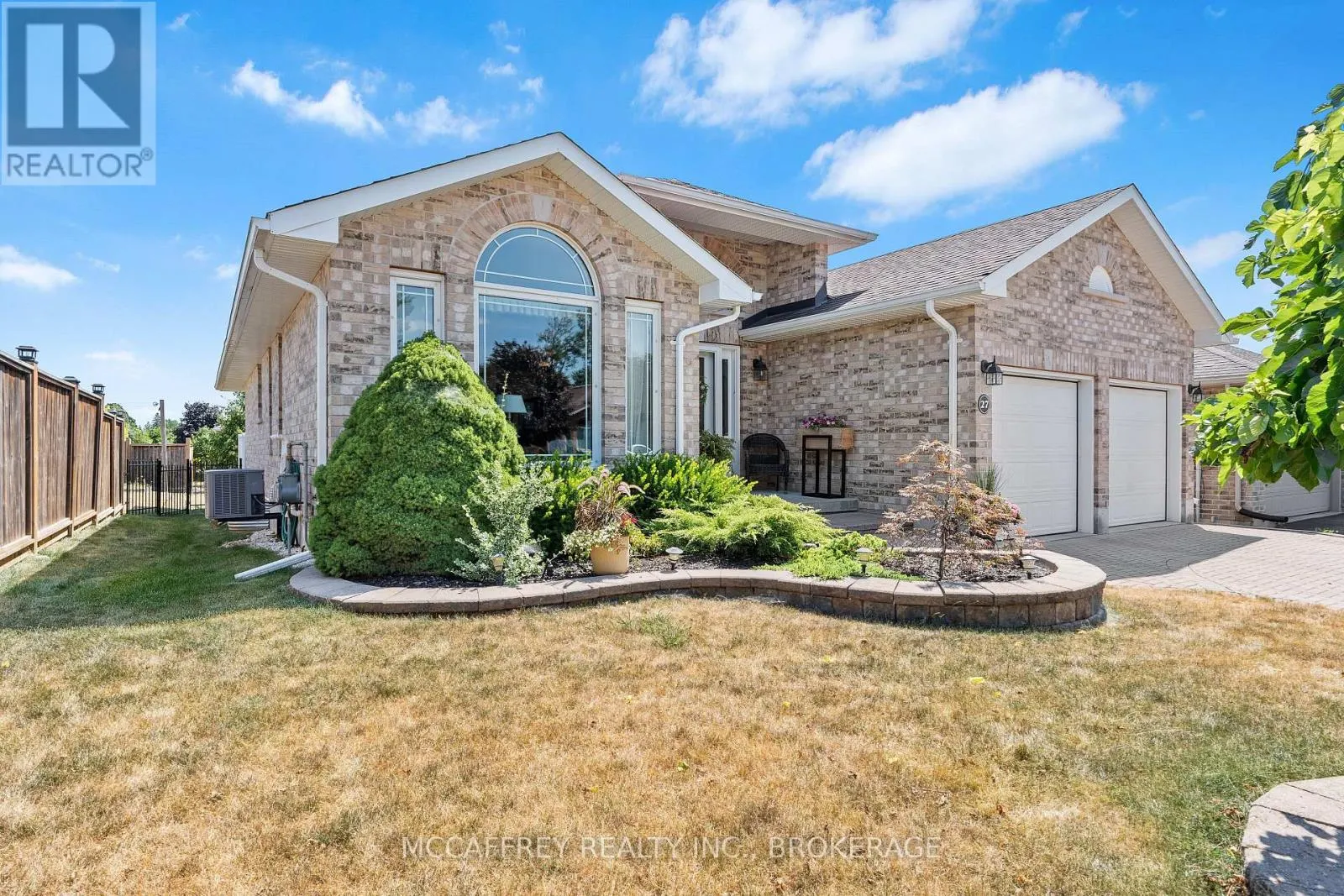 27 ASHWOOD CRESCENT