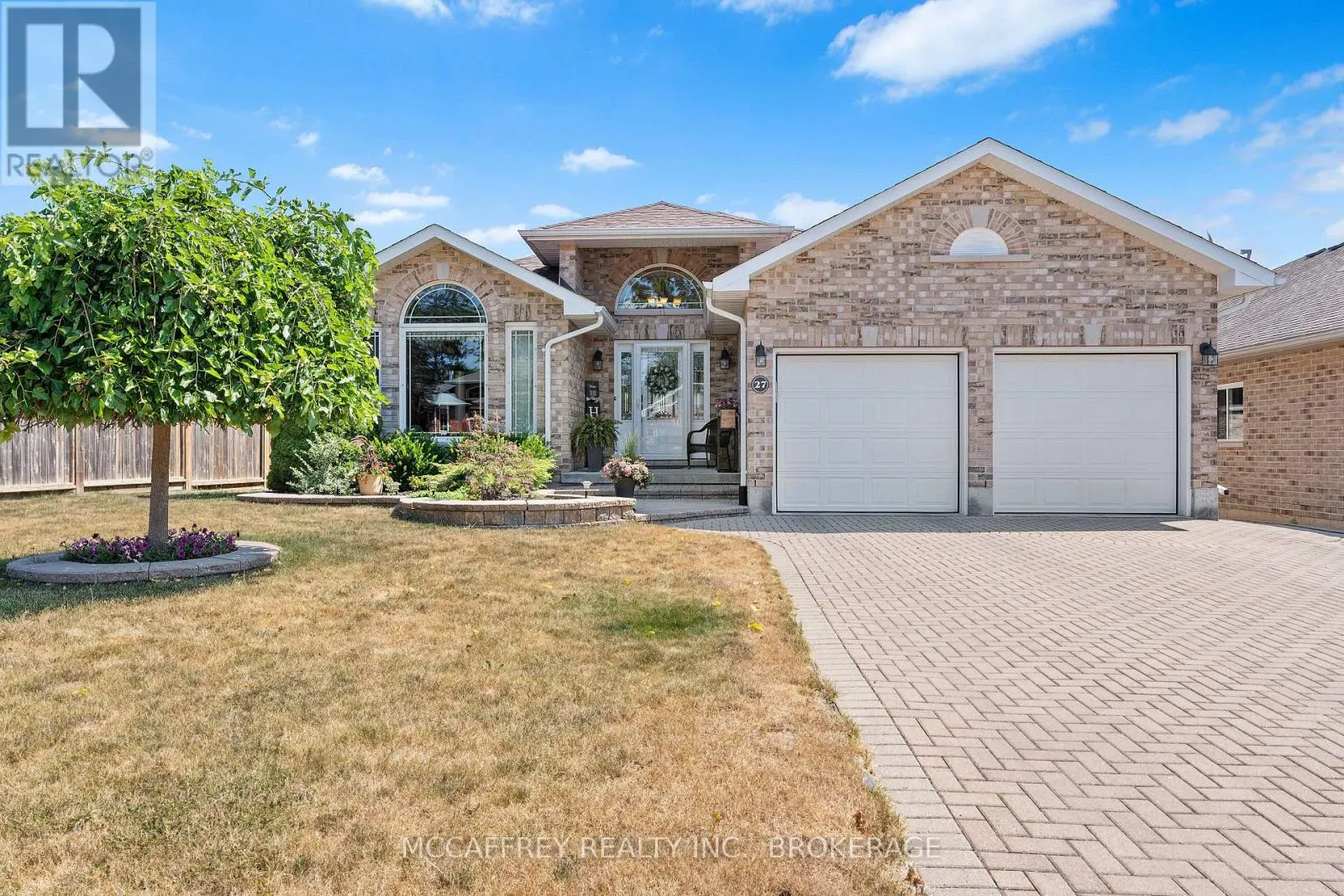 27 ASHWOOD CRESCENT