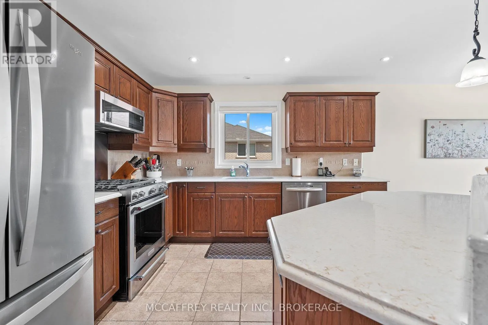 27 ASHWOOD CRESCENT