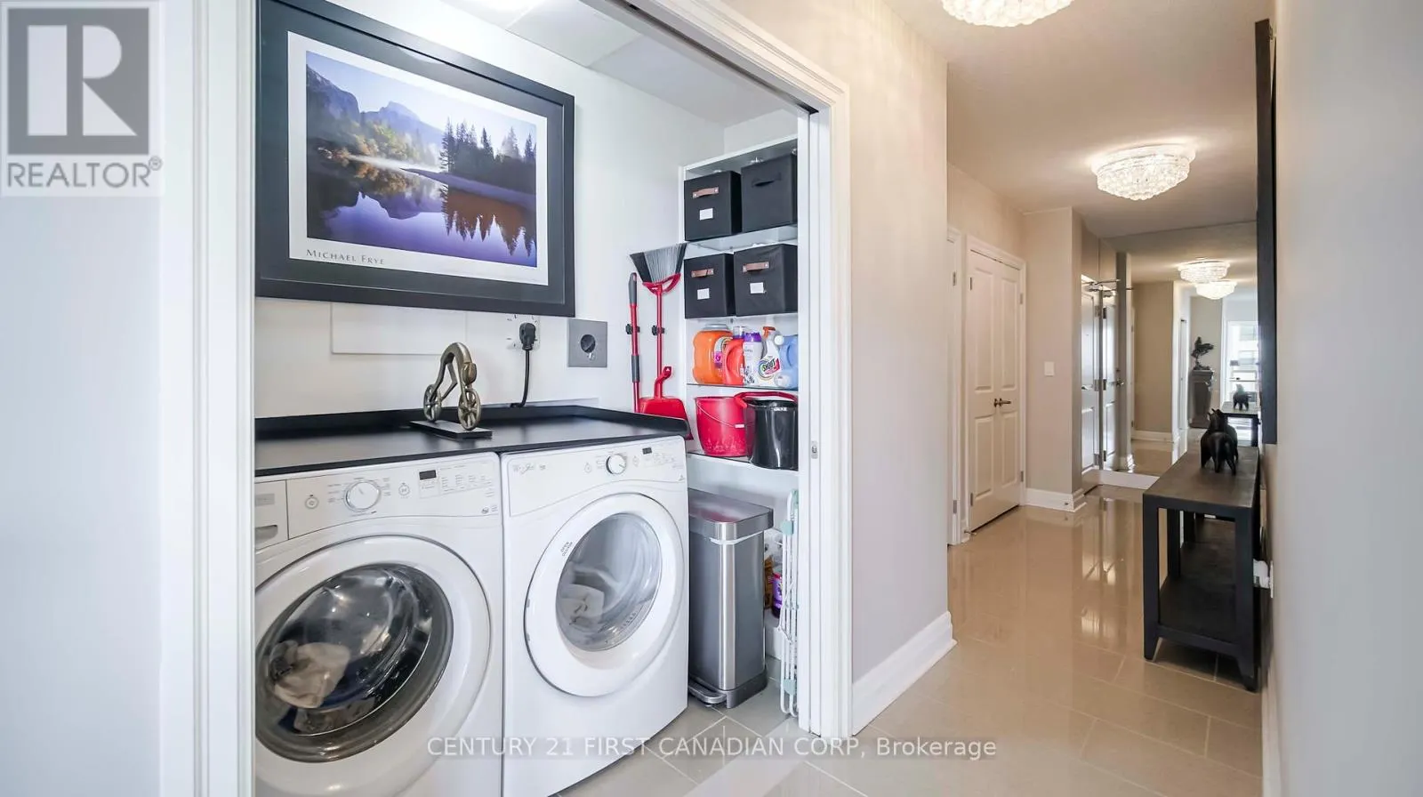 810 - 240 VILLAGEWALK BOULEVARD, #810