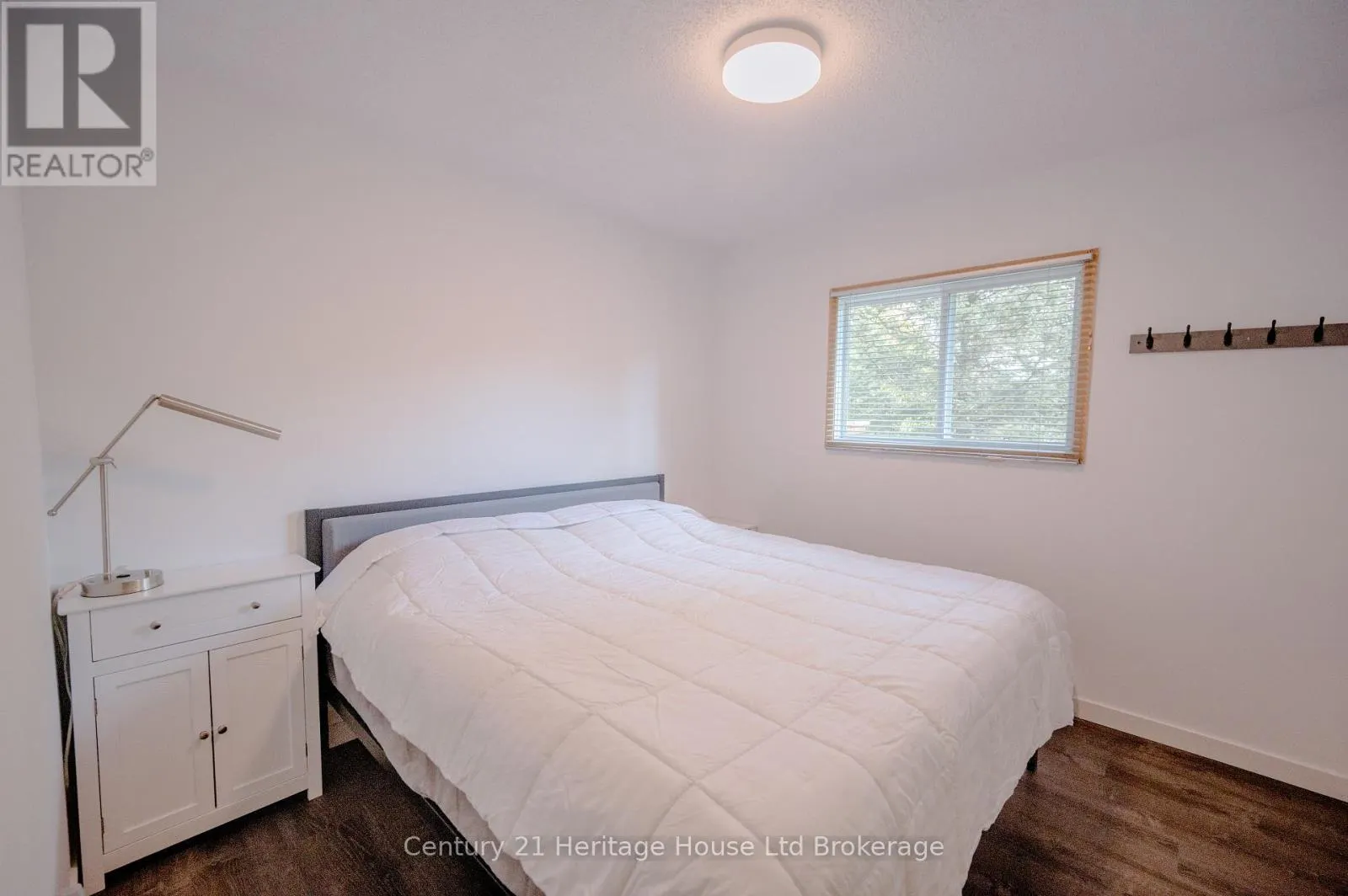 95 GRAY JAY LANE