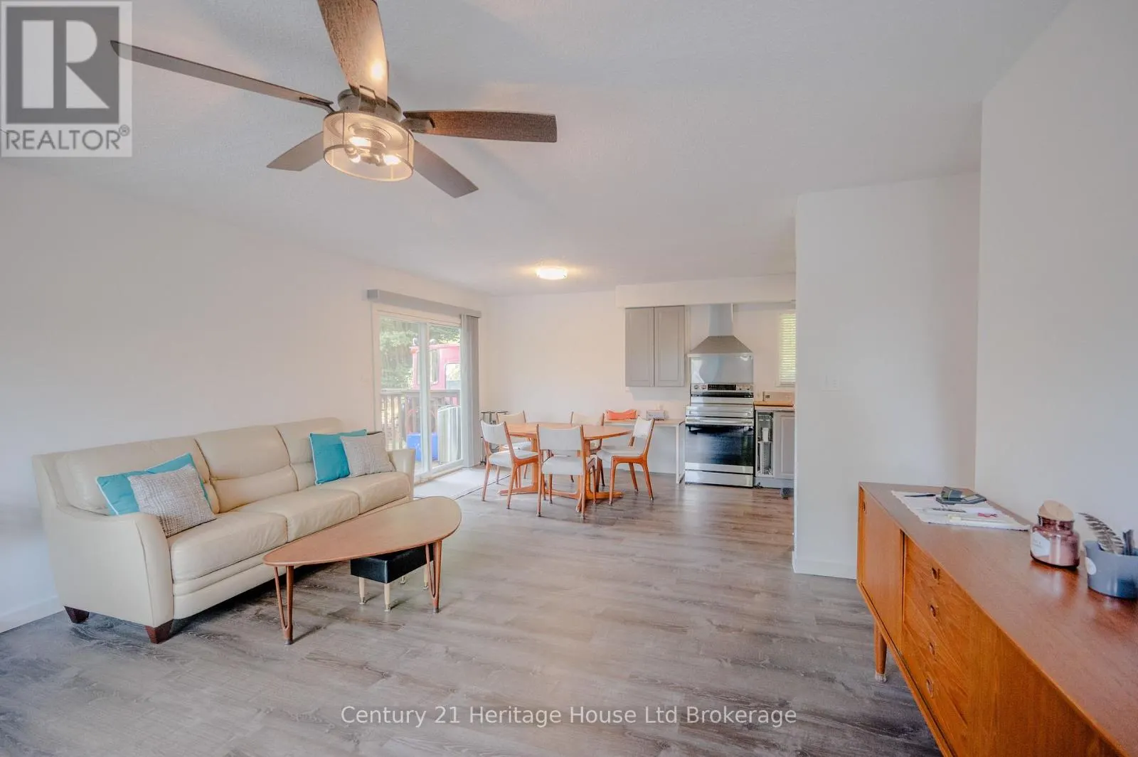 95 GRAY JAY LANE