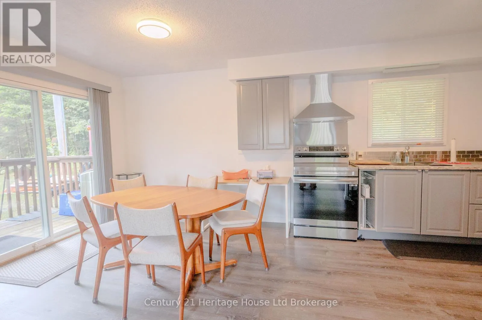 95 GRAY JAY LANE