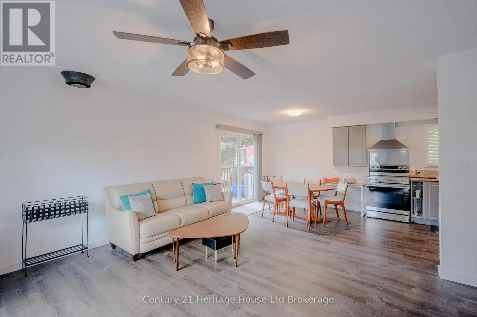 95 GRAY JAY LANE