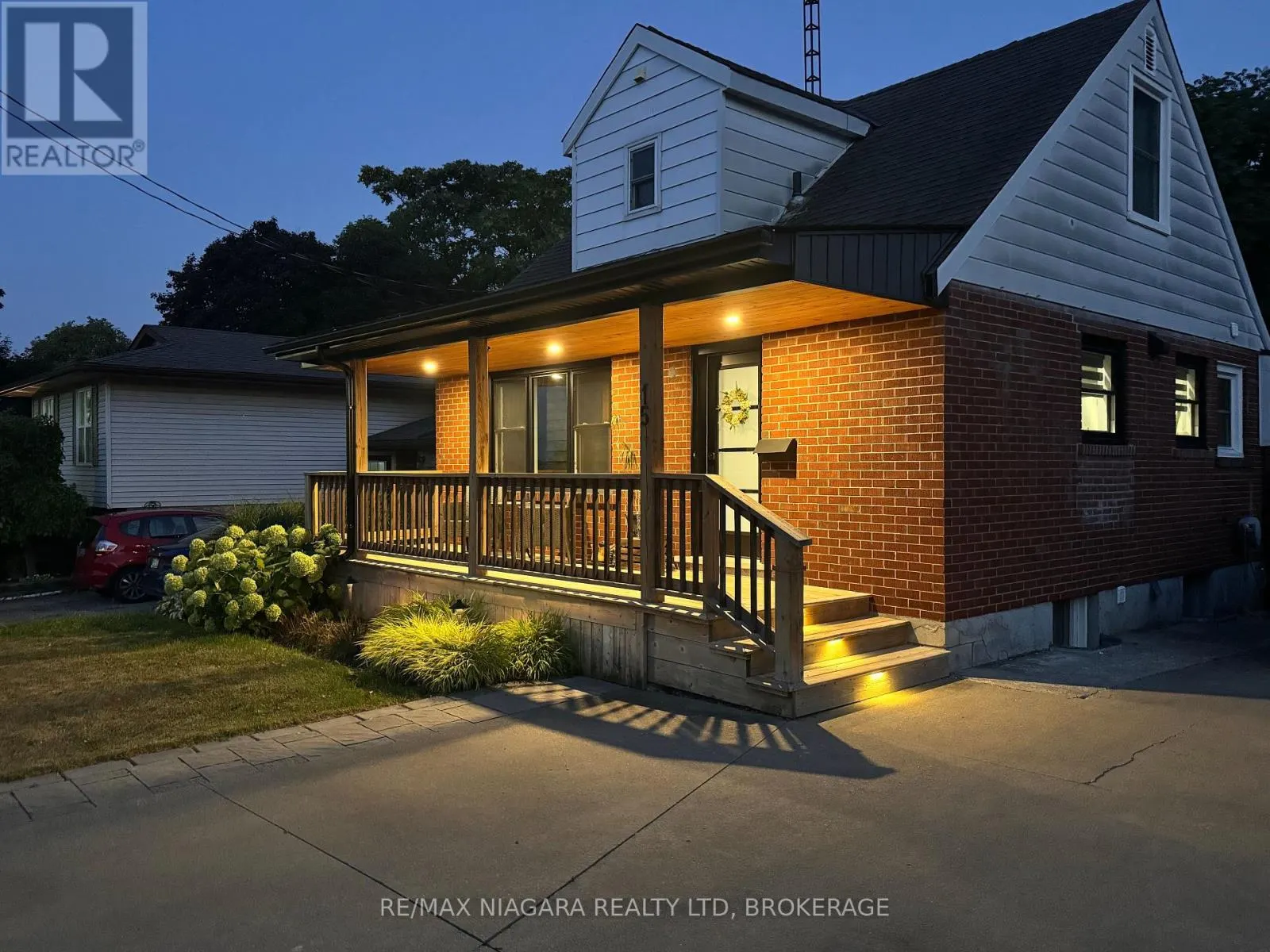 15 CONLON CRESCENT