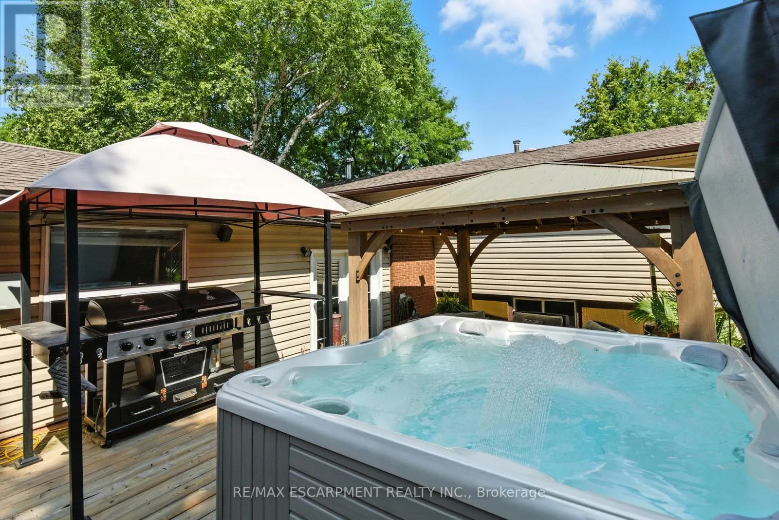 37 GLENVALE DRIVE