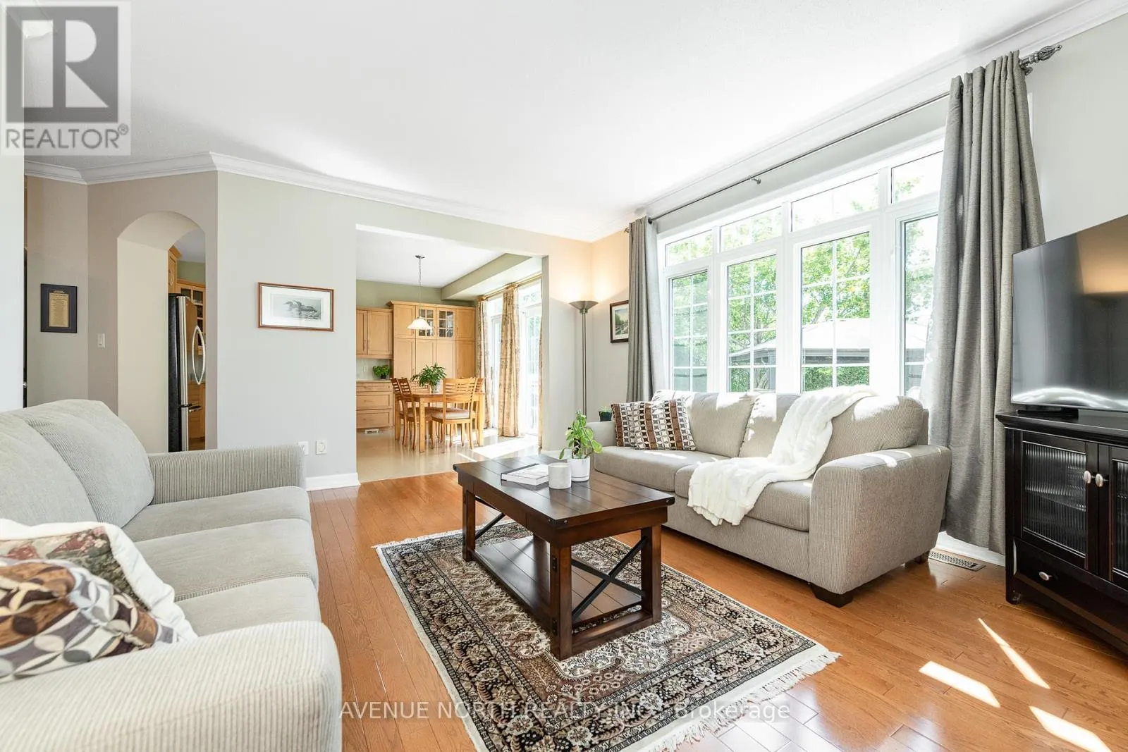 7 CALDERWOOD WAY