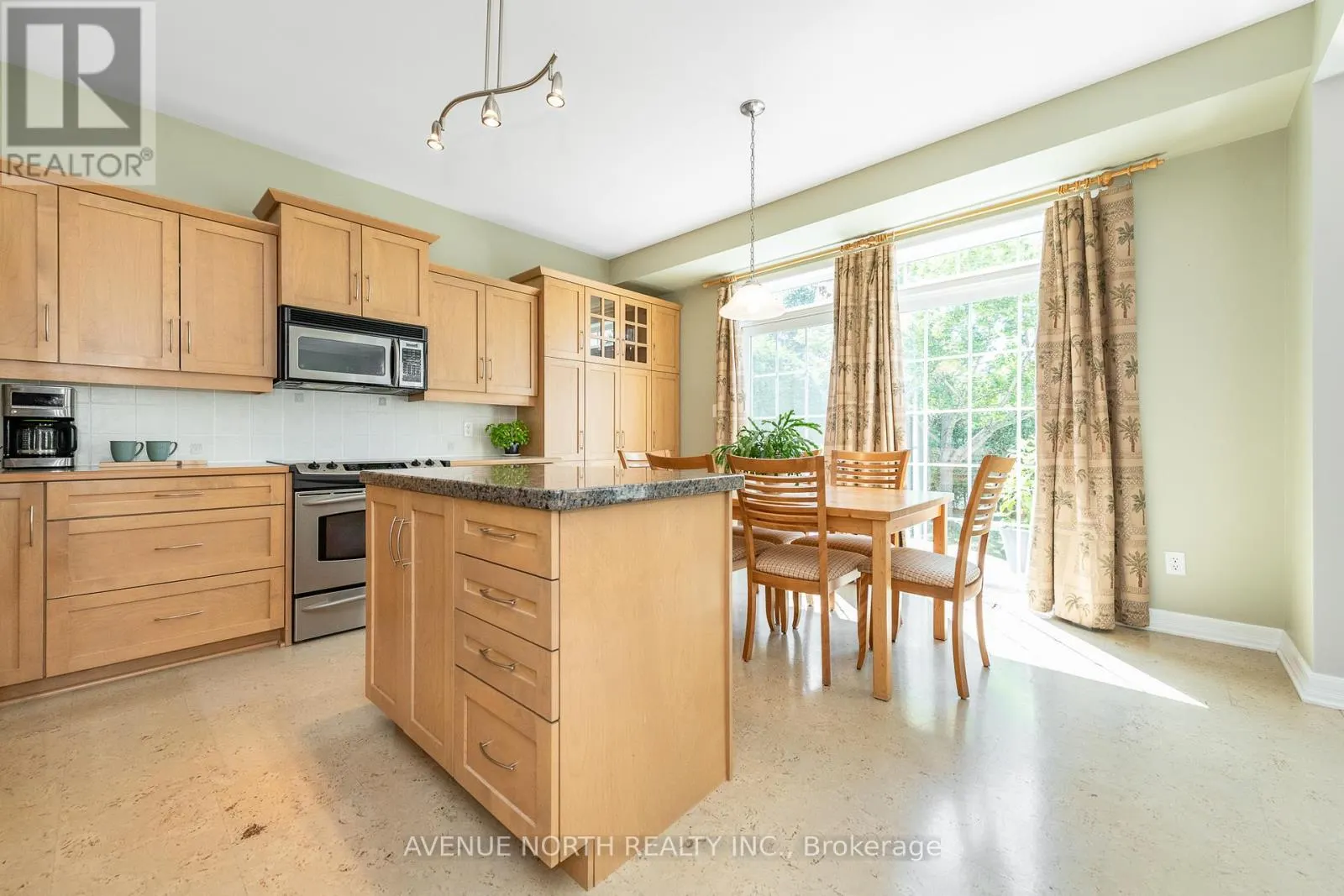 7 CALDERWOOD WAY
