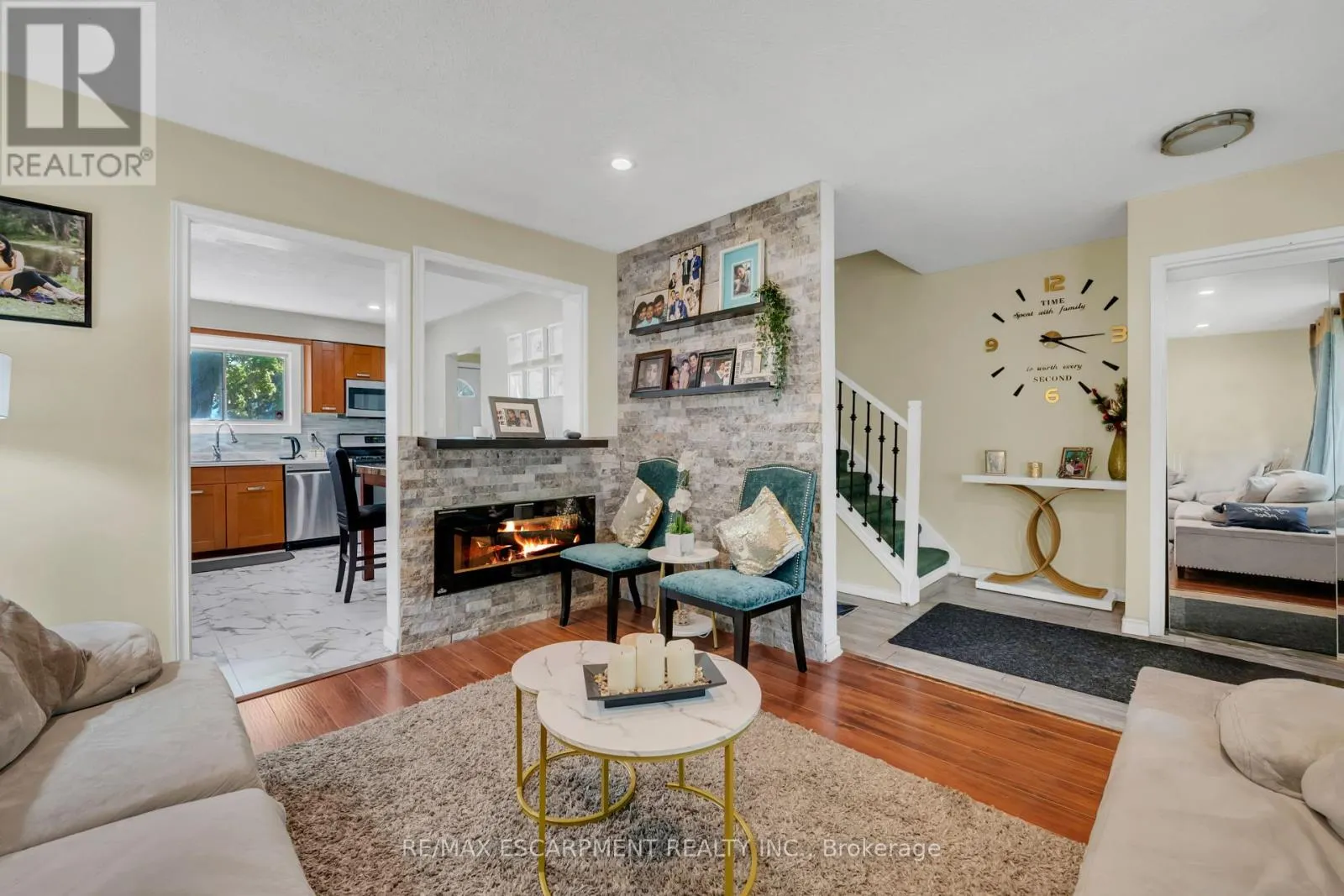 18 RIVERDALE DRIVE