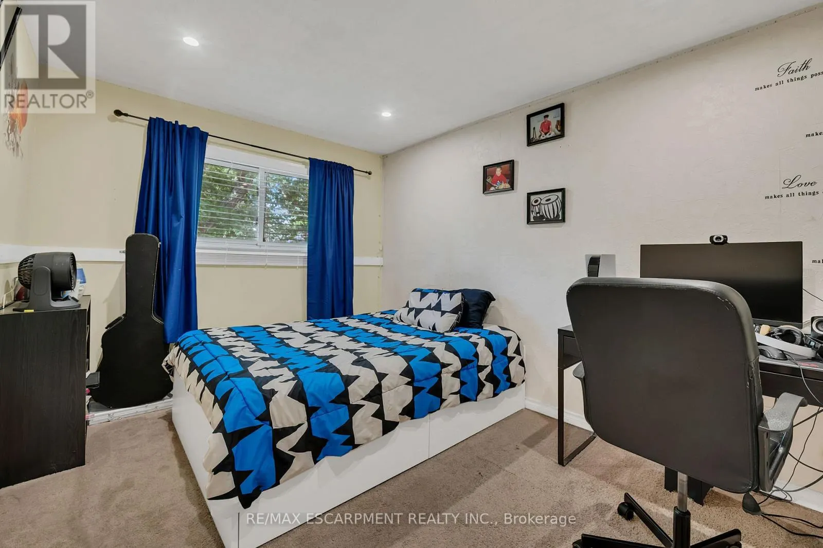 18 RIVERDALE DRIVE