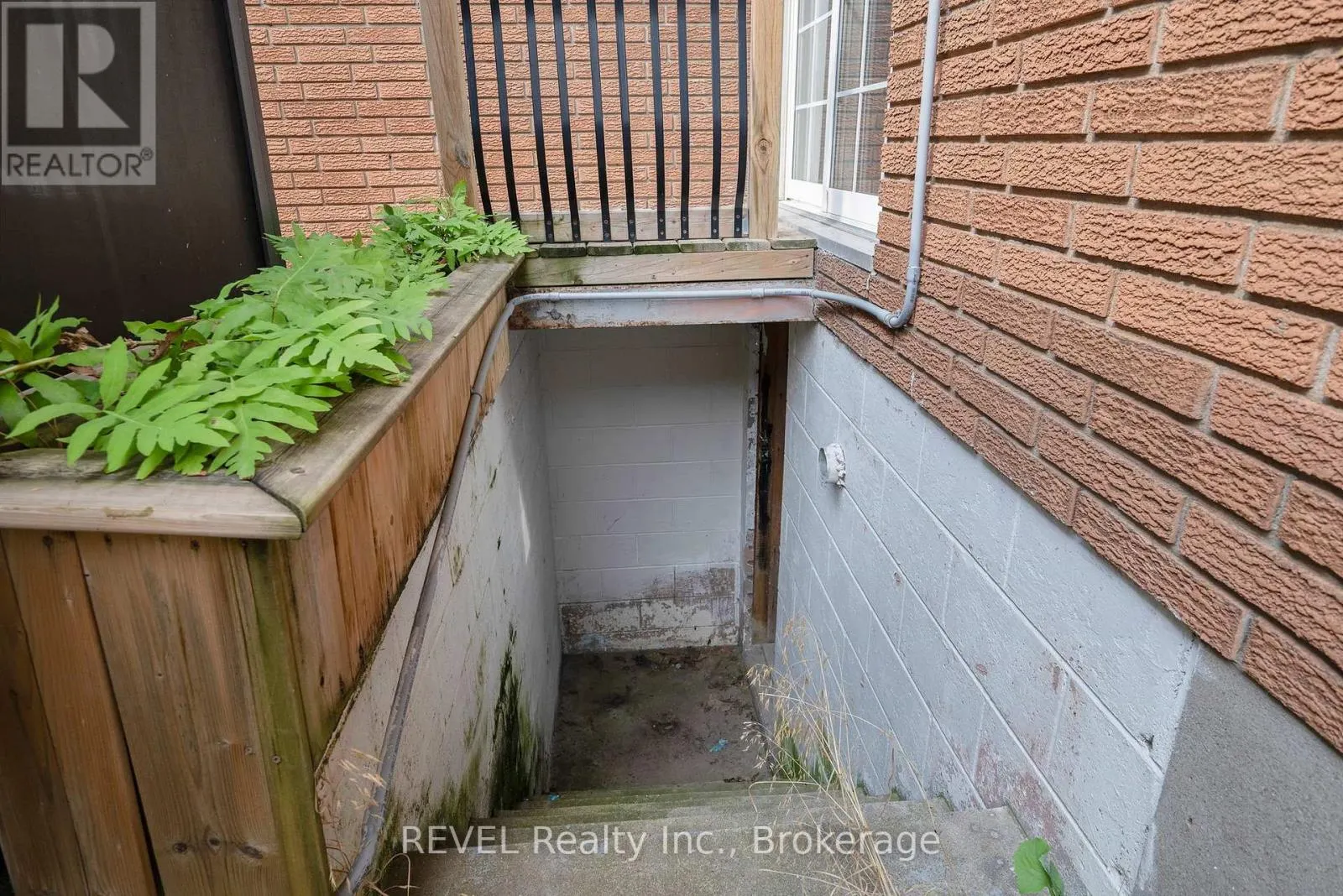 167 WELLINGTON STREET