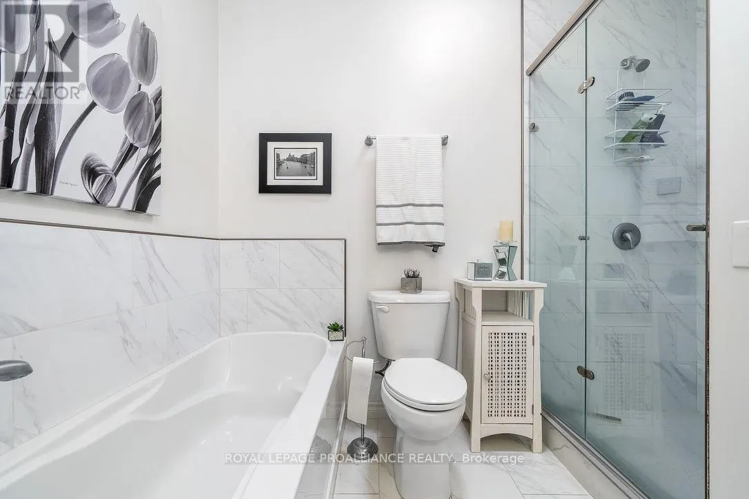 514 - 199 FRONT STREET, #514
