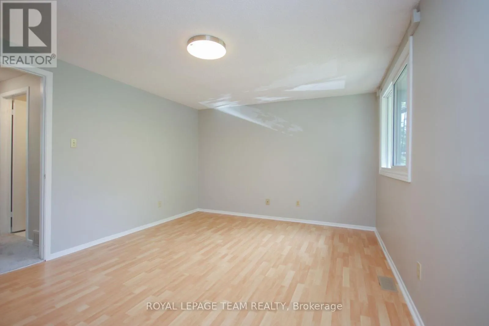 203 - 1427 PALMERSTON DRIVE