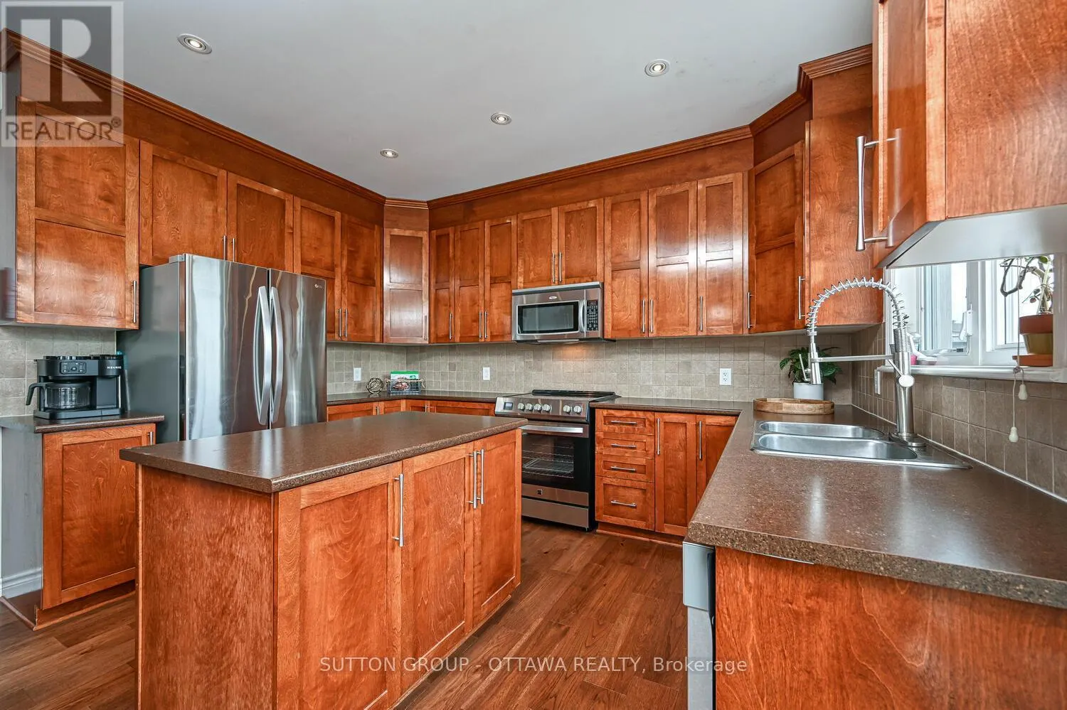 329 WEST RIDGE DRIVE