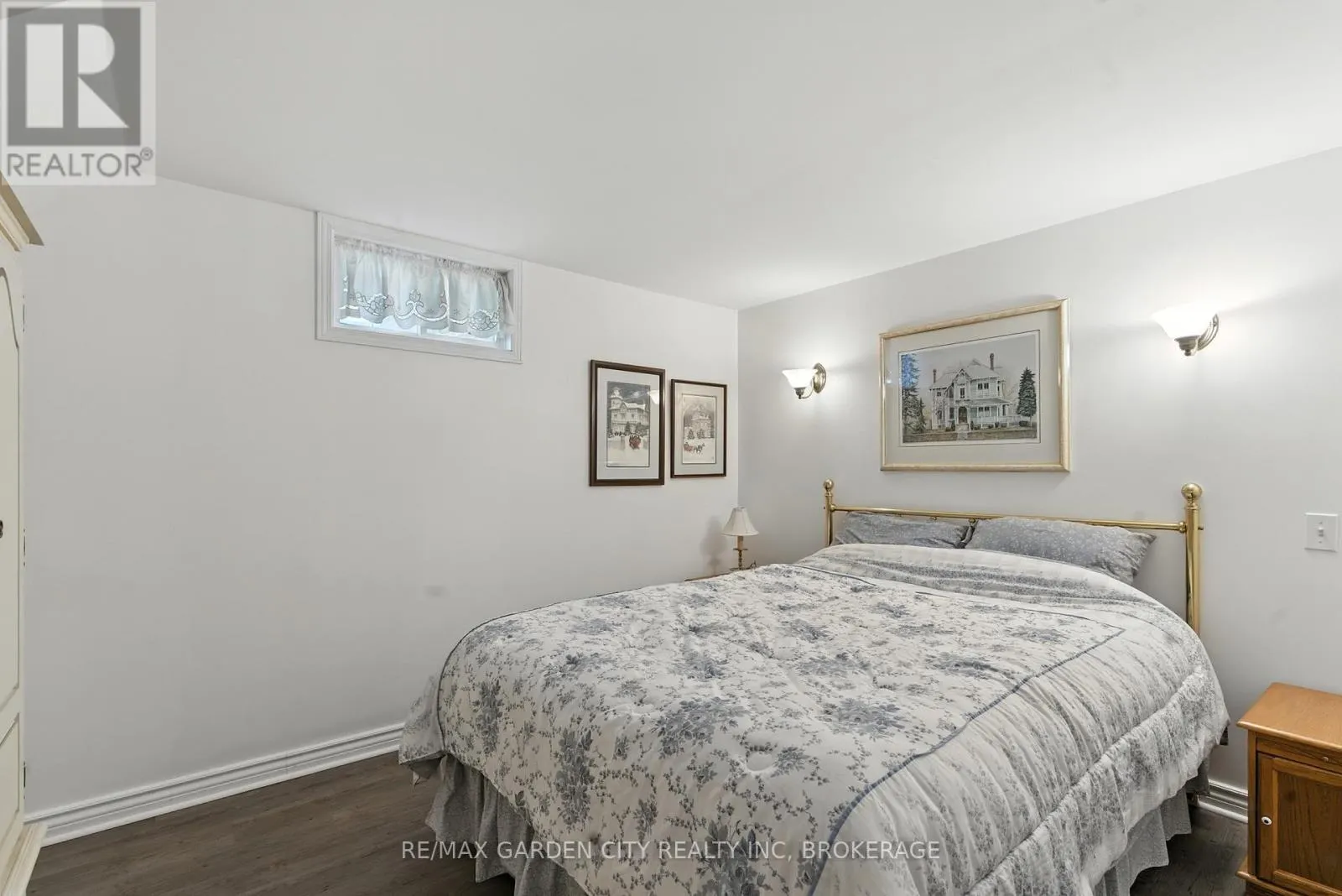 28 FAYE CRESCENT