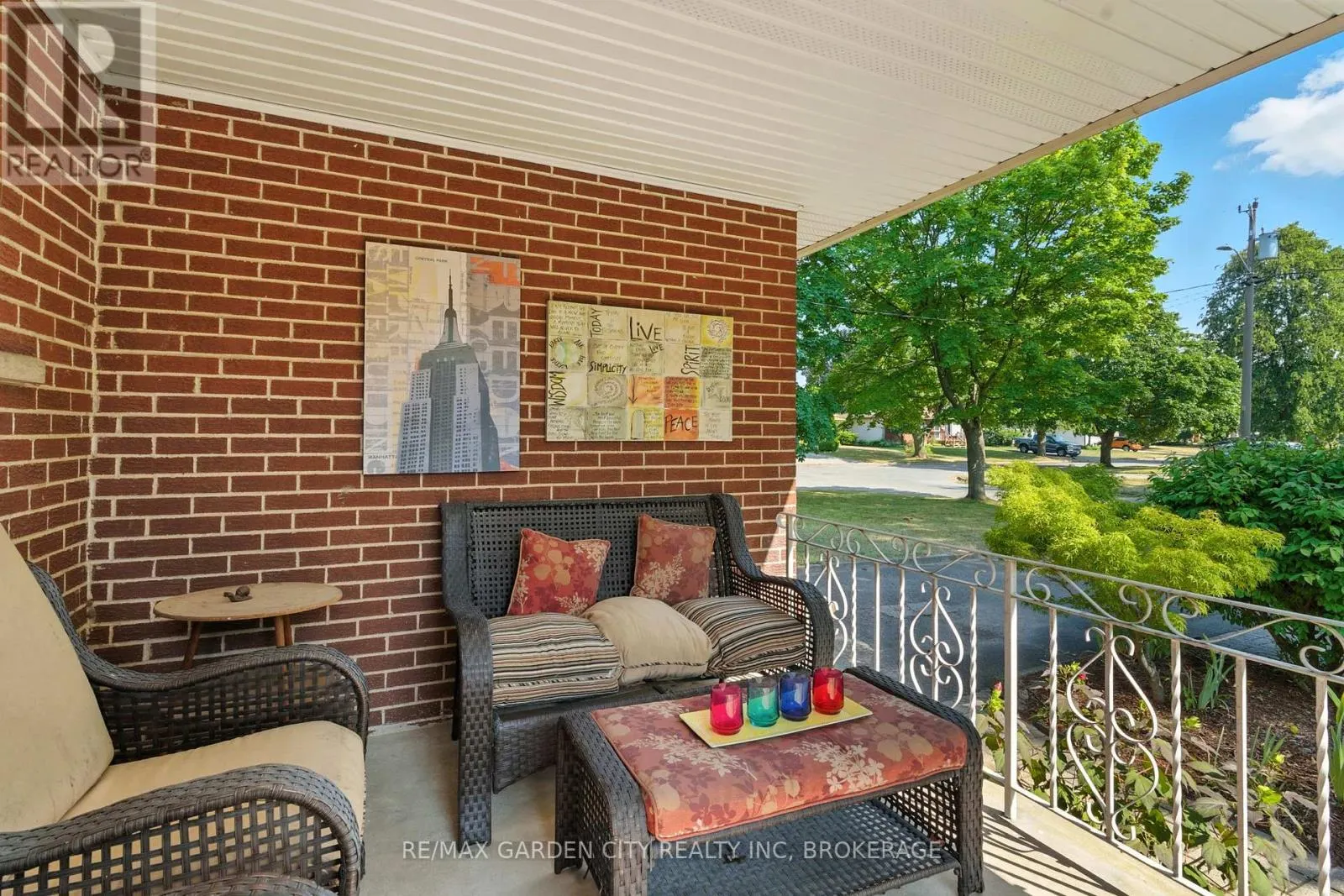 28 FAYE CRESCENT