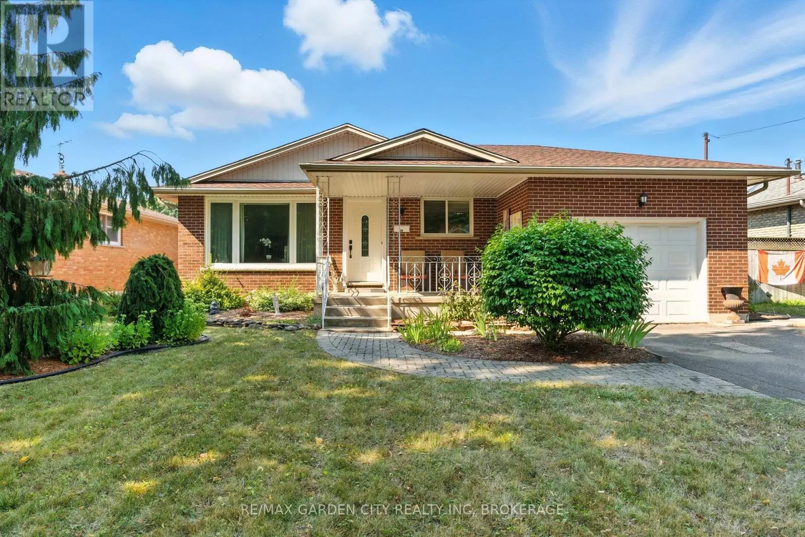 28 FAYE CRESCENT