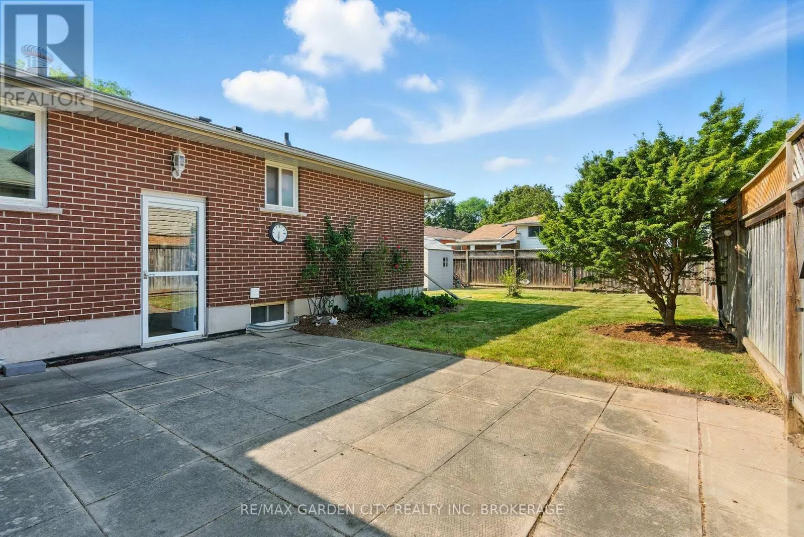 28 FAYE CRESCENT