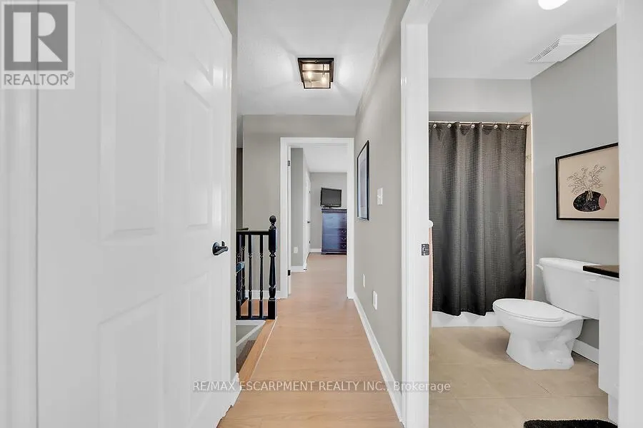 20 - 1336 UPPER SHERMAN AVENUE