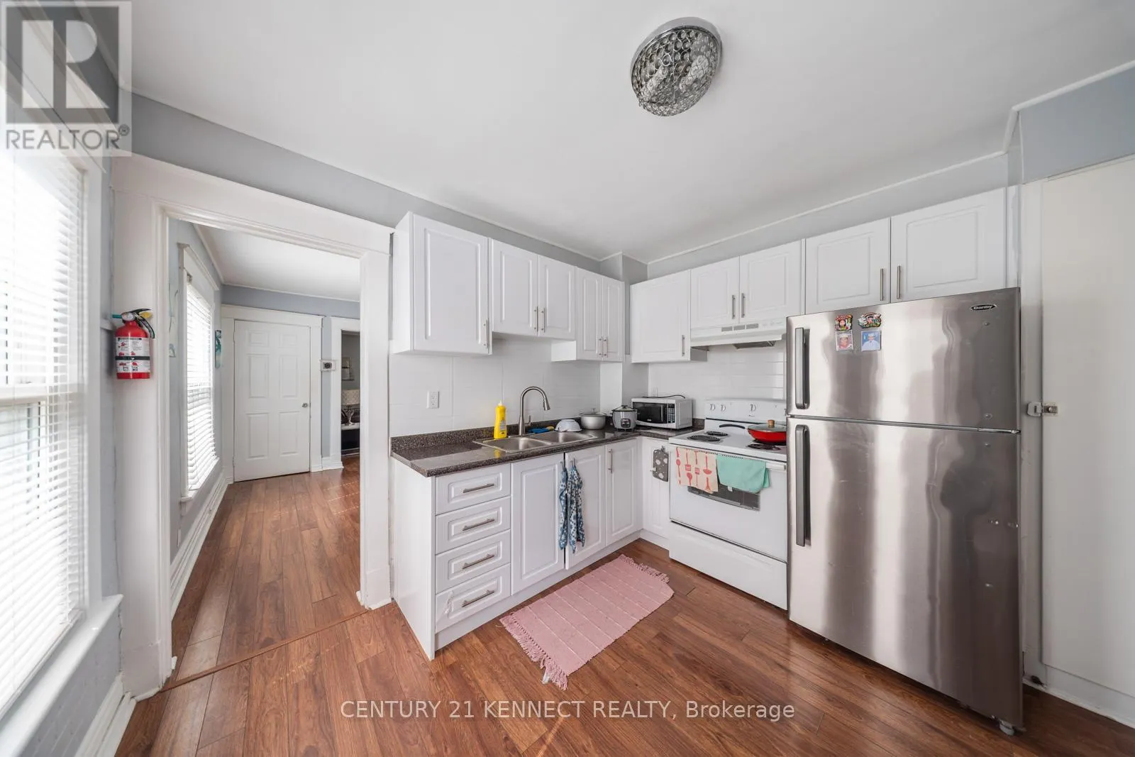 15 - 4475/4477 HIRAM STREET