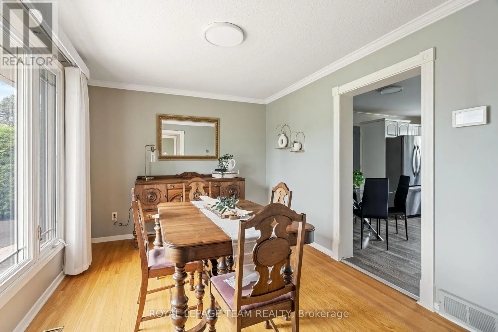 2128 HUBBARD CRESCENT