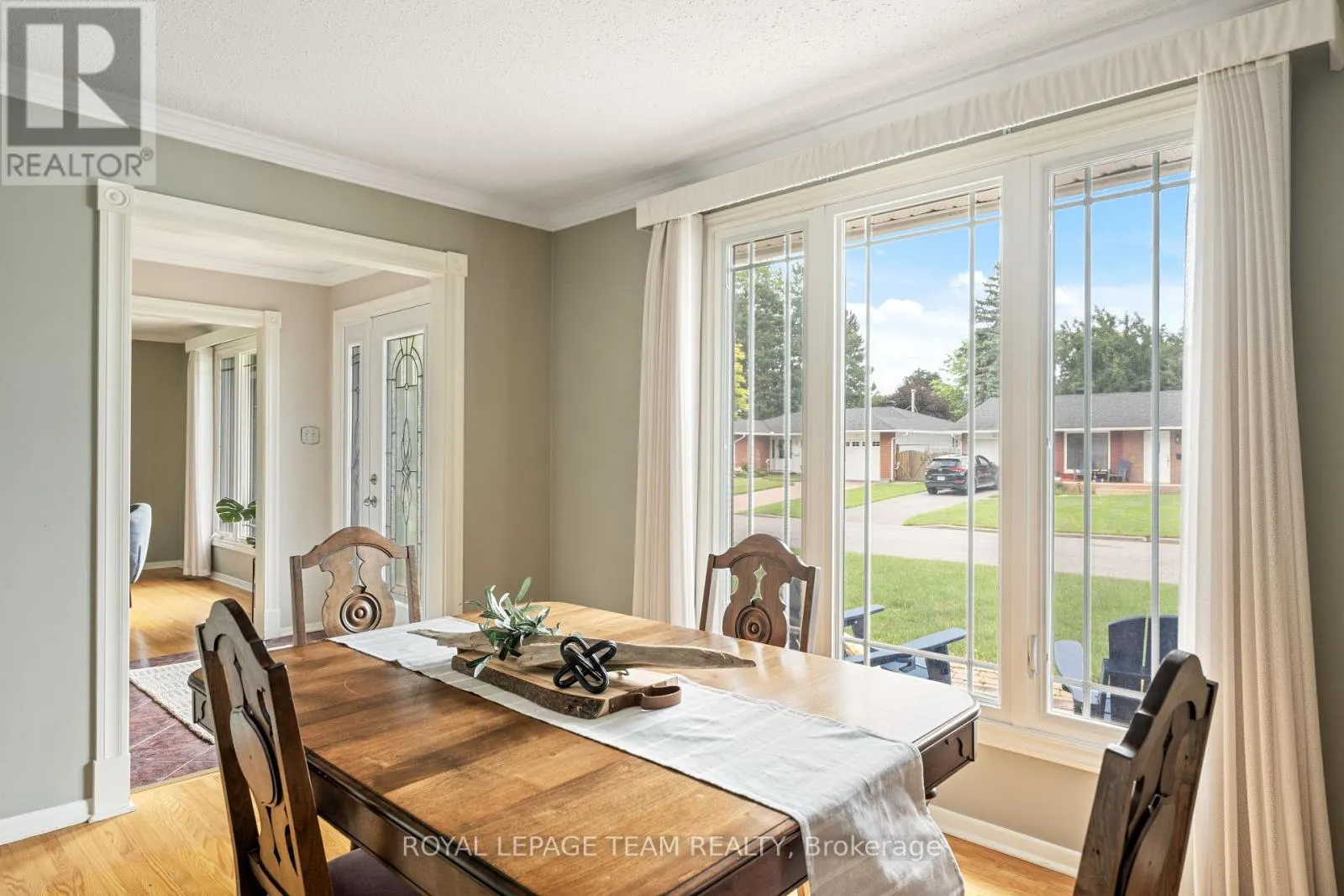 2128 HUBBARD CRESCENT