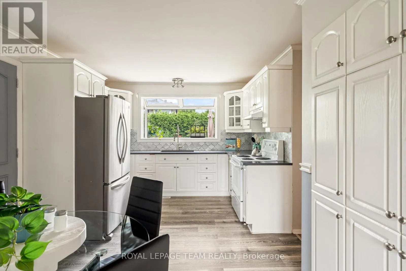 2128 HUBBARD CRESCENT
