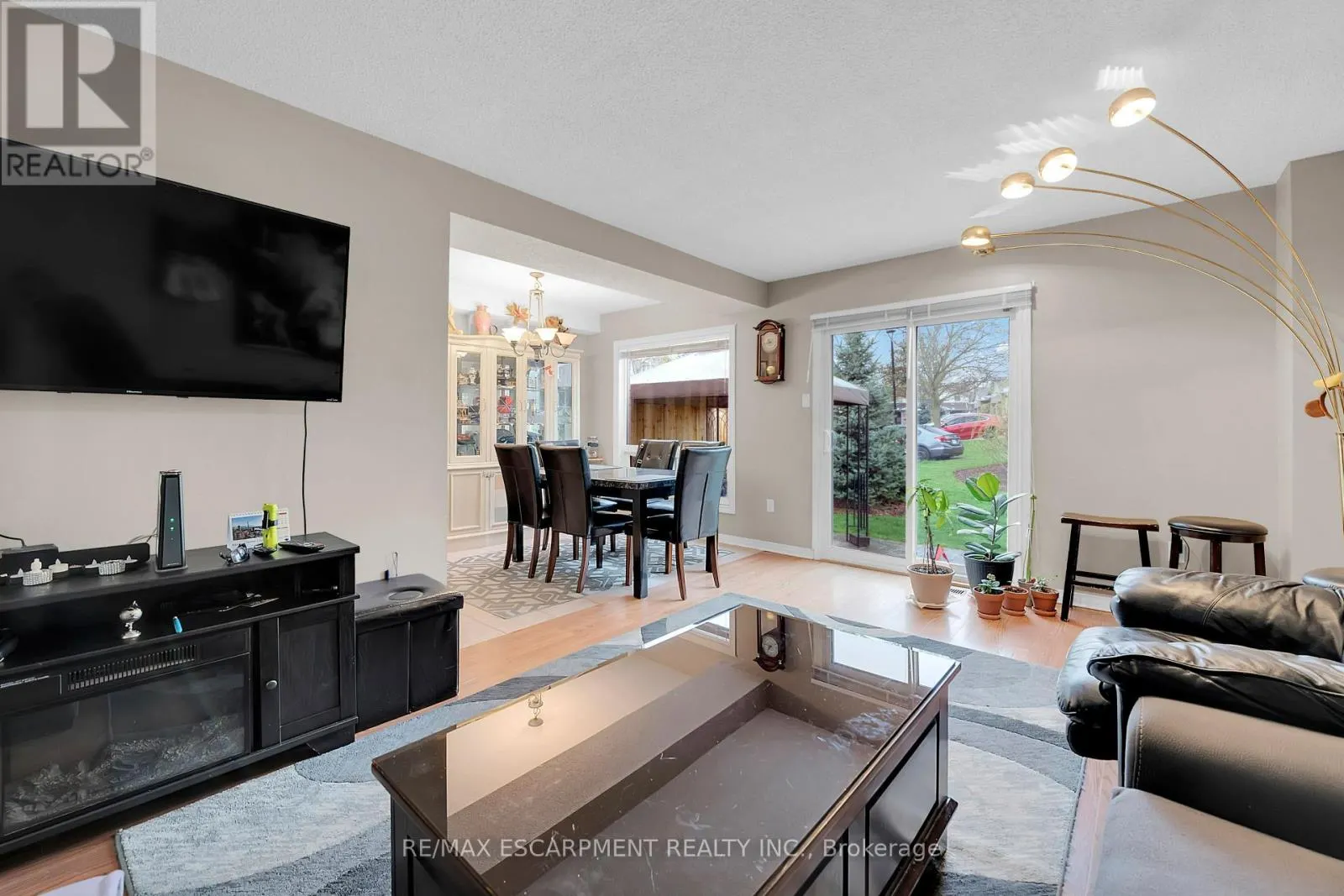 5016 FRIESEN BOULEVARD