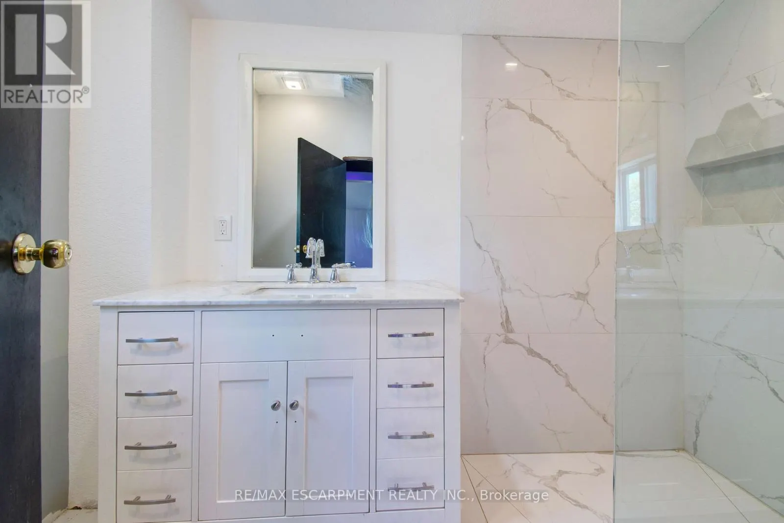 85 EAST 37TH STREET