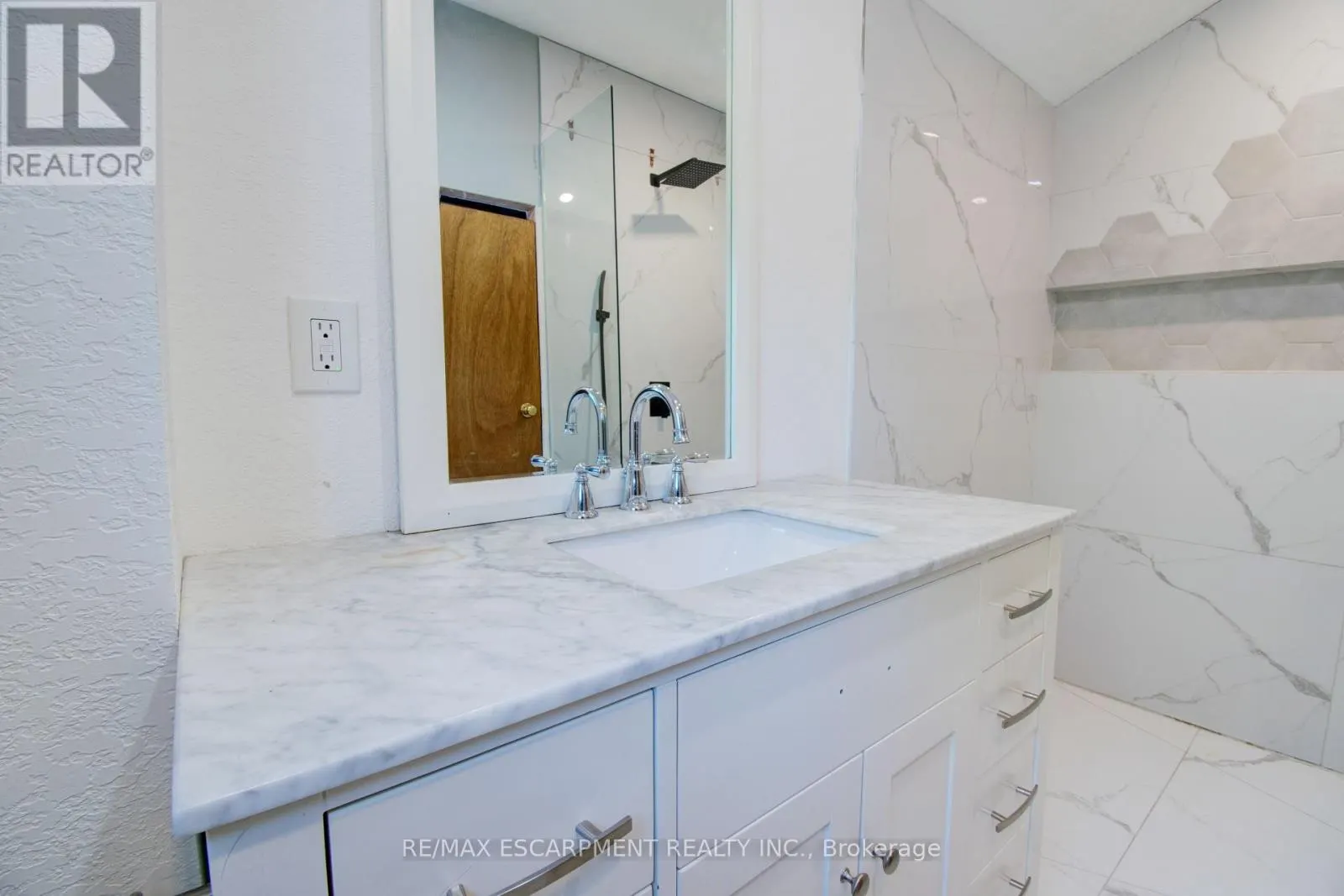 85 EAST 37TH STREET