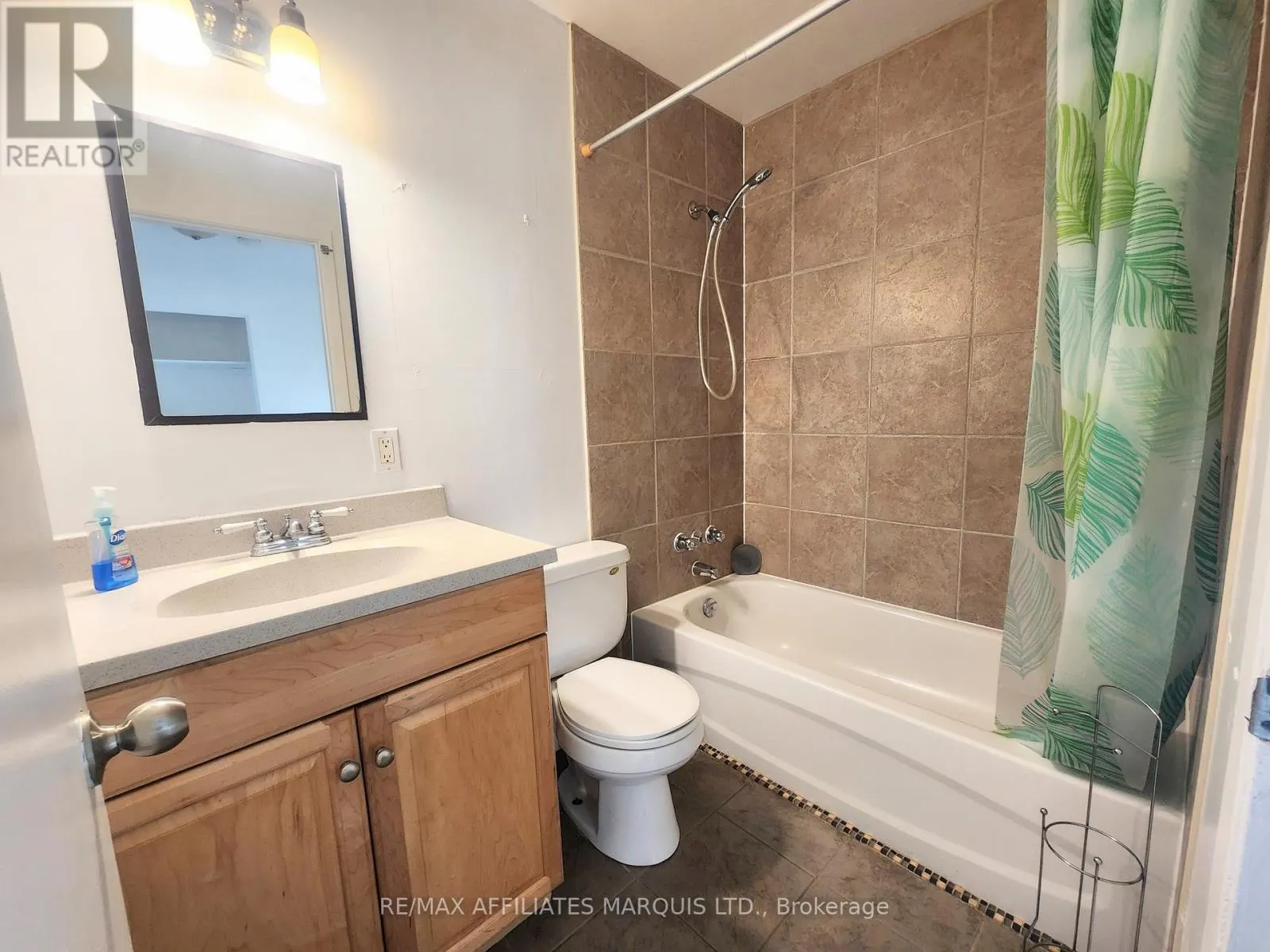 13 - 770 ST JEAN STREET