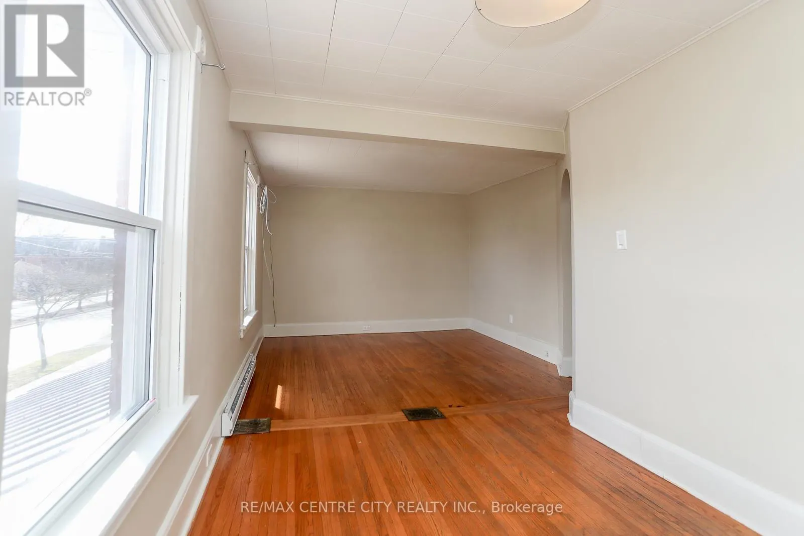 15 WILSON AVENUE