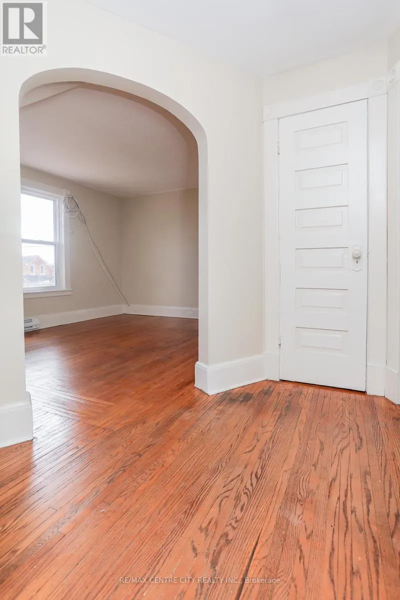 15 WILSON AVENUE
