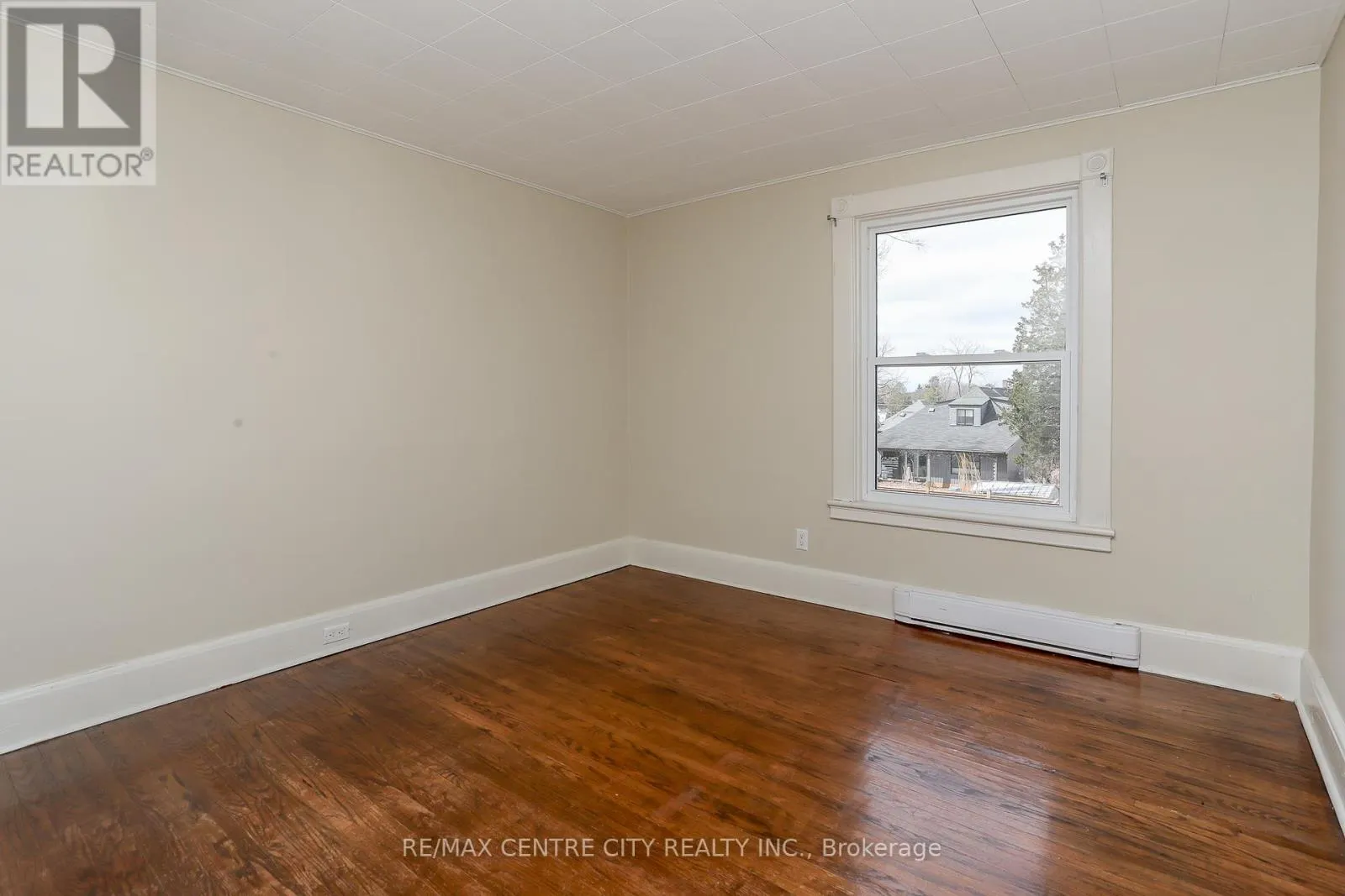 15 WILSON AVENUE