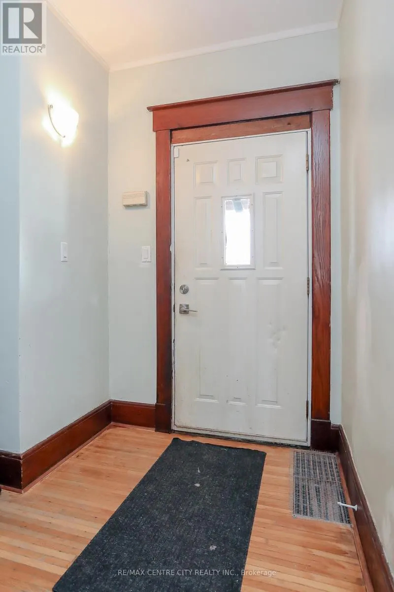 15 WILSON AVENUE